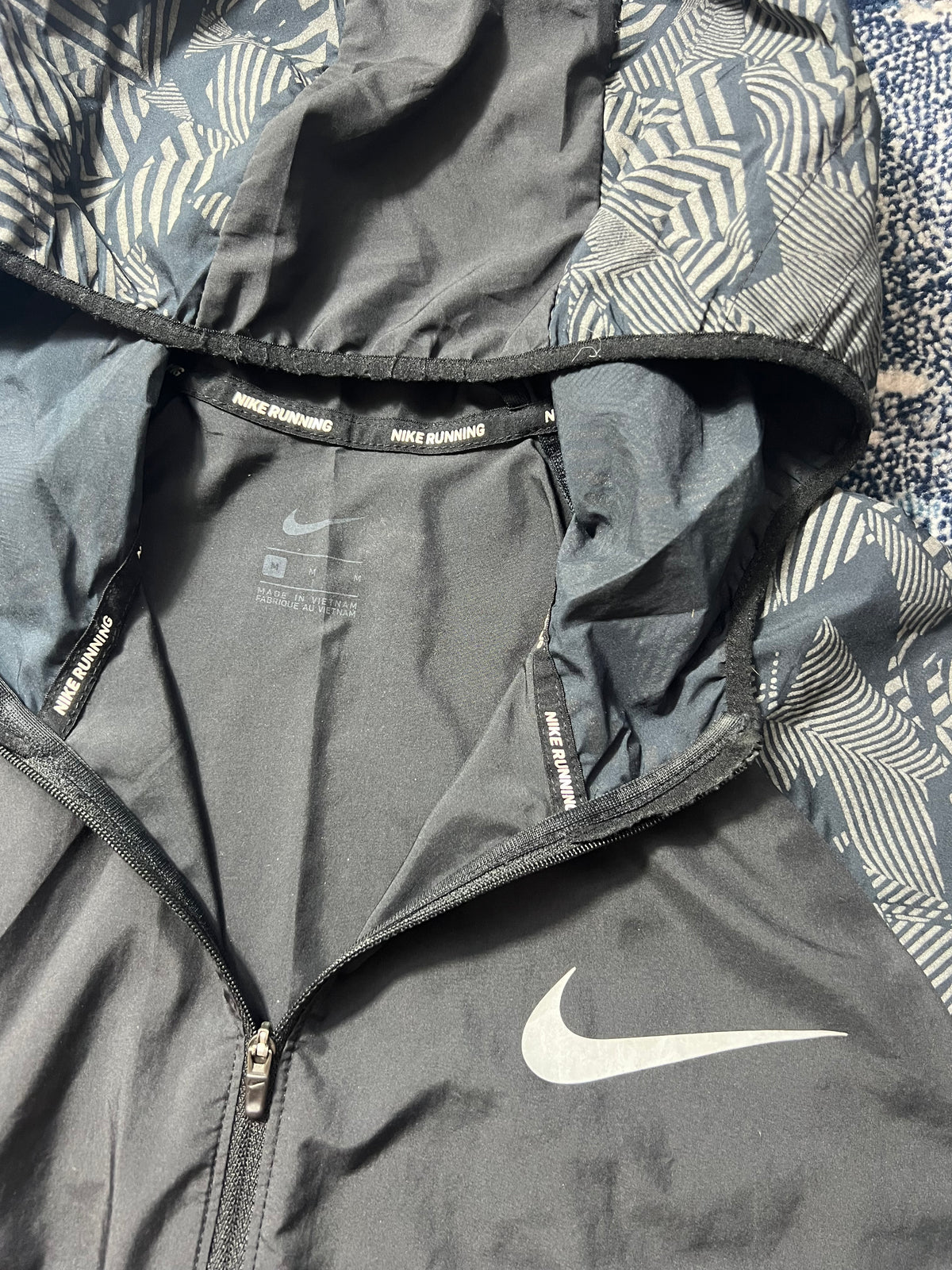 Nike Essentials Reflective Windrunner Jacket Men’s Medium in Reflective / Colour Not Provided, men's Medium – detail view