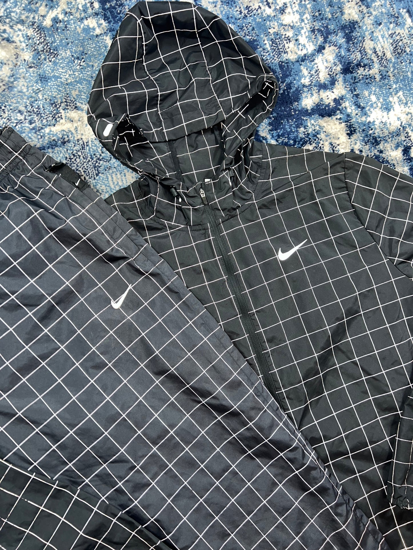 Nike 3M Reflective Windrunner & Lab Tracksuit Bottoms Set Black Men’s Large in Black, men's Large – detail view