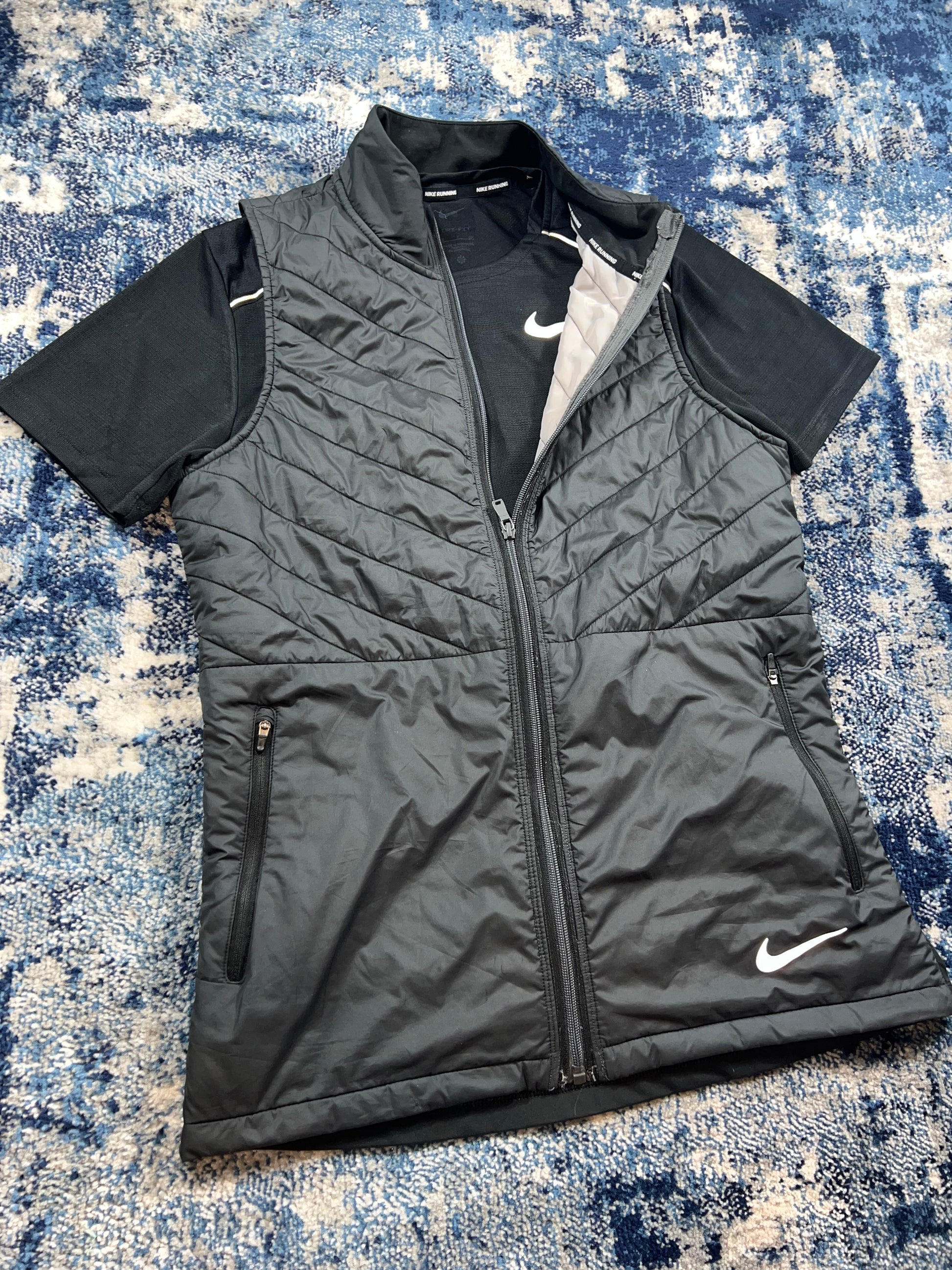 Nike Aerolayer 3 Piece Miler T-Shirt Challenger Shorts Gilet Running Set Black Small – Men's Small in Black, men's Small –…