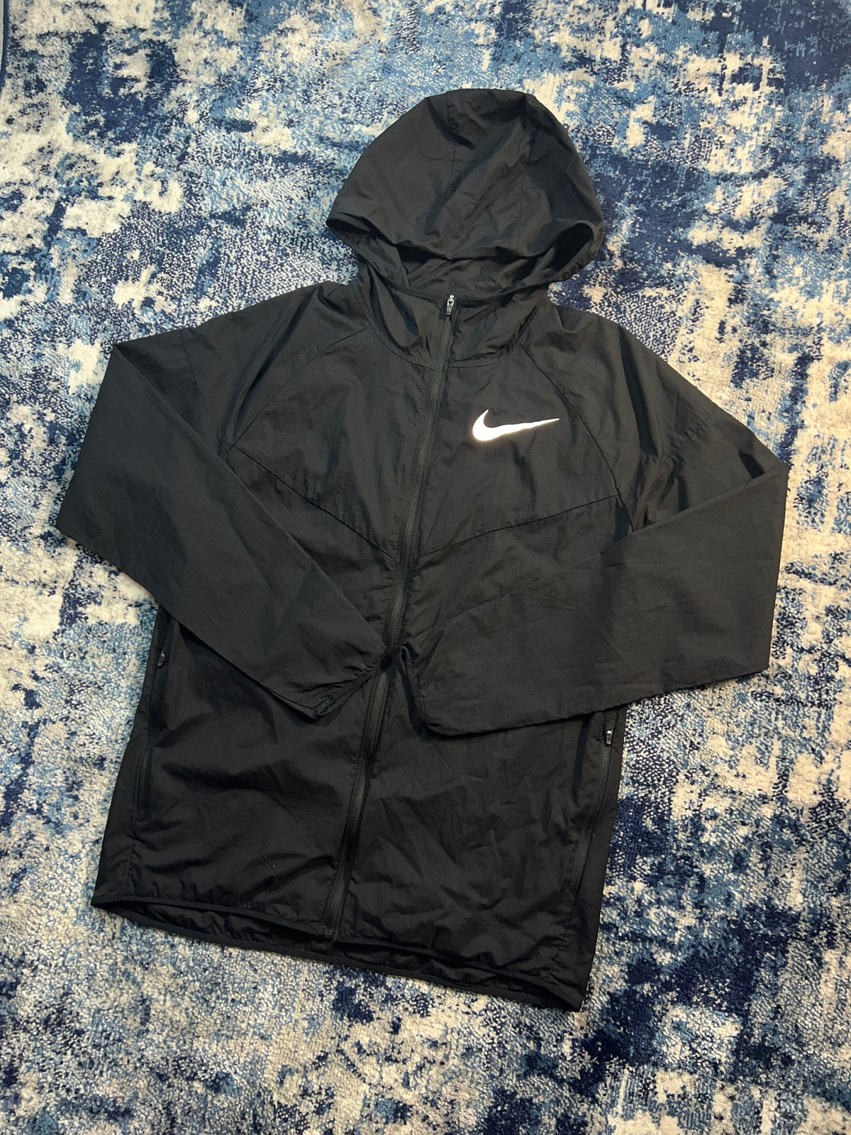 Nike Running Lightweight Full Zip Windrunner Jacket Black Men’s Small in Black, men's Small – alternate view