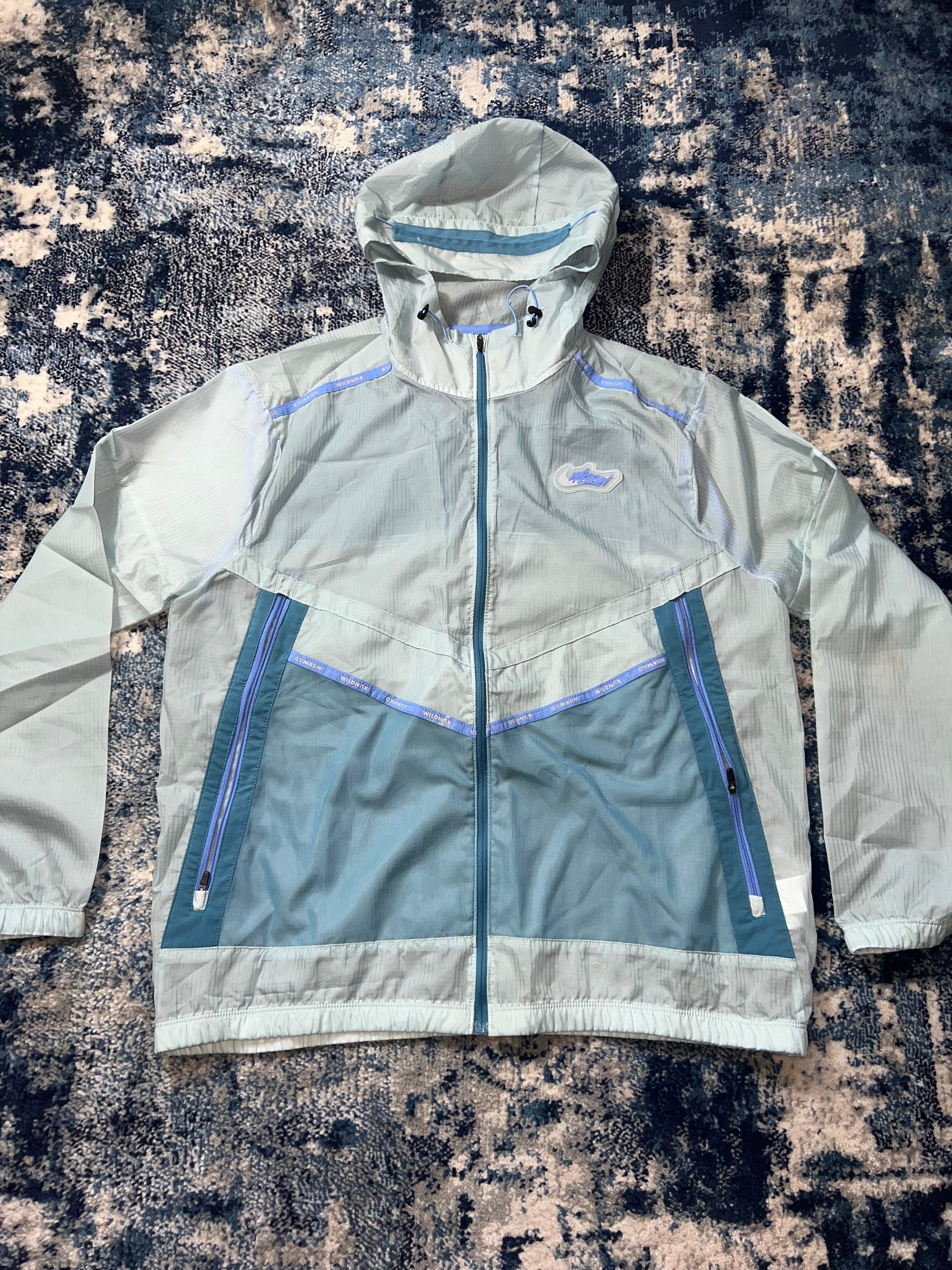 Nike Wildrun Rare Windrunner – Transparent Blue, Men's Medium in Transparent Blue, men's Medium – detail view