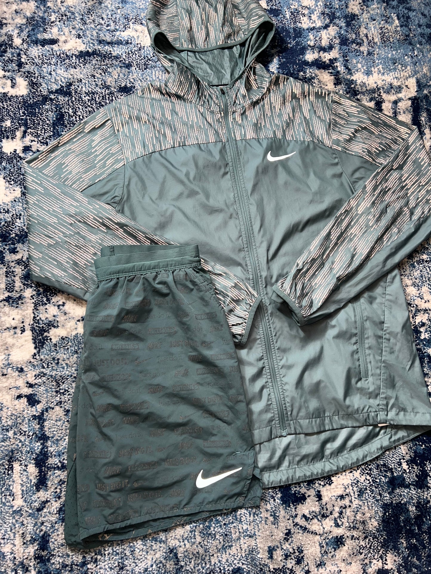Nike Flash Windrunner & Reflective Just Do It Shorts Running Set Dark Green in Dark Green, men's Mixed Sizes – alternate view