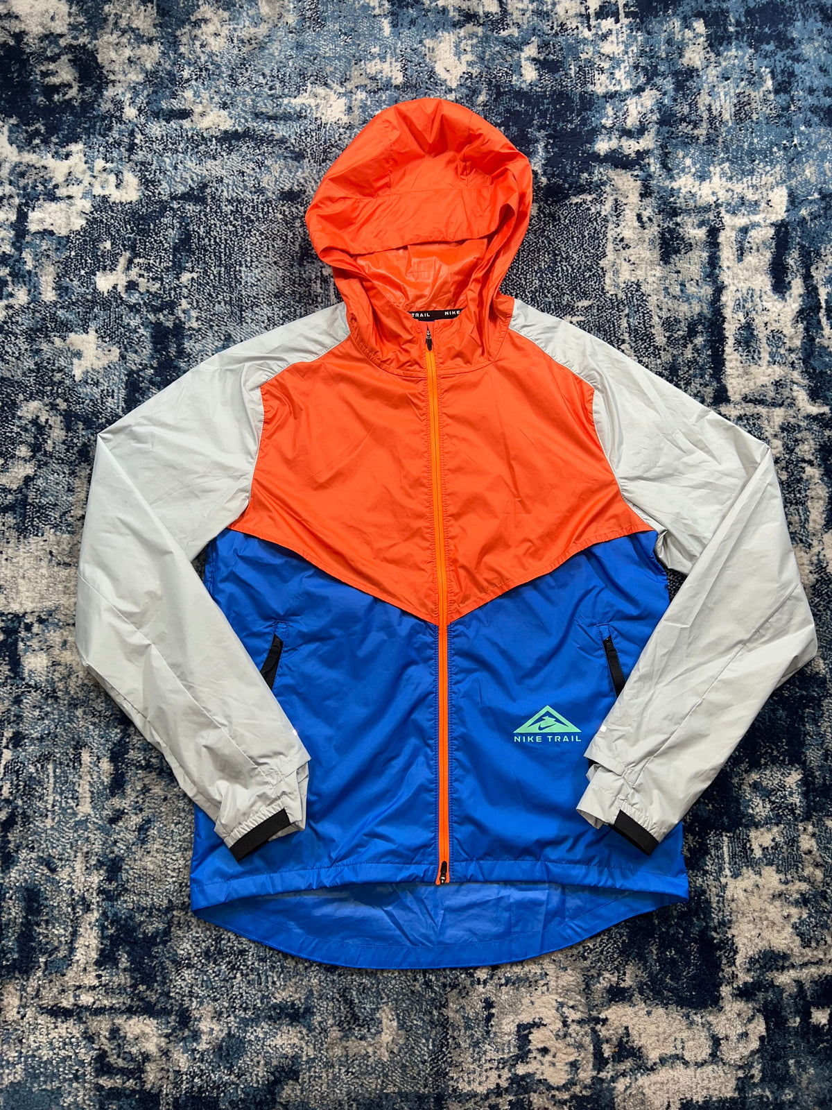 Nike Trail Storm-FIT Windrunner Jacket Orange Blue White Men’s Small – Orange / Blue / White in Orange / Blue / White…