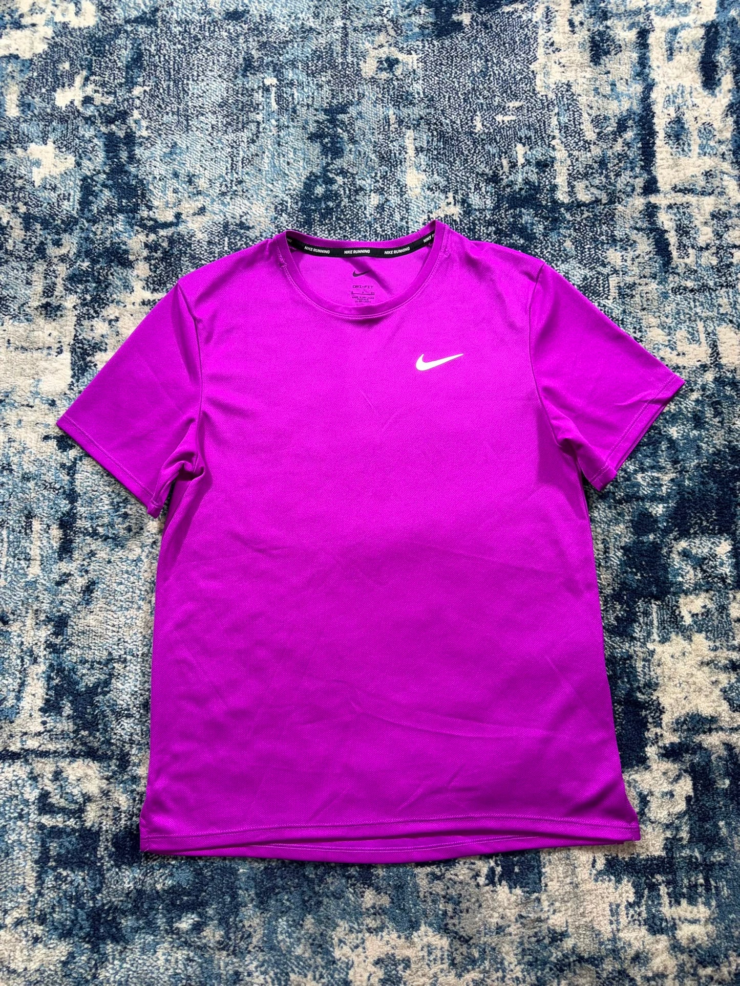 Nike Miler T Shirt / Challenger Shorts Running Tracksuit Set – Purple Grape / Black, Men's Small in Purple Grape / Black…