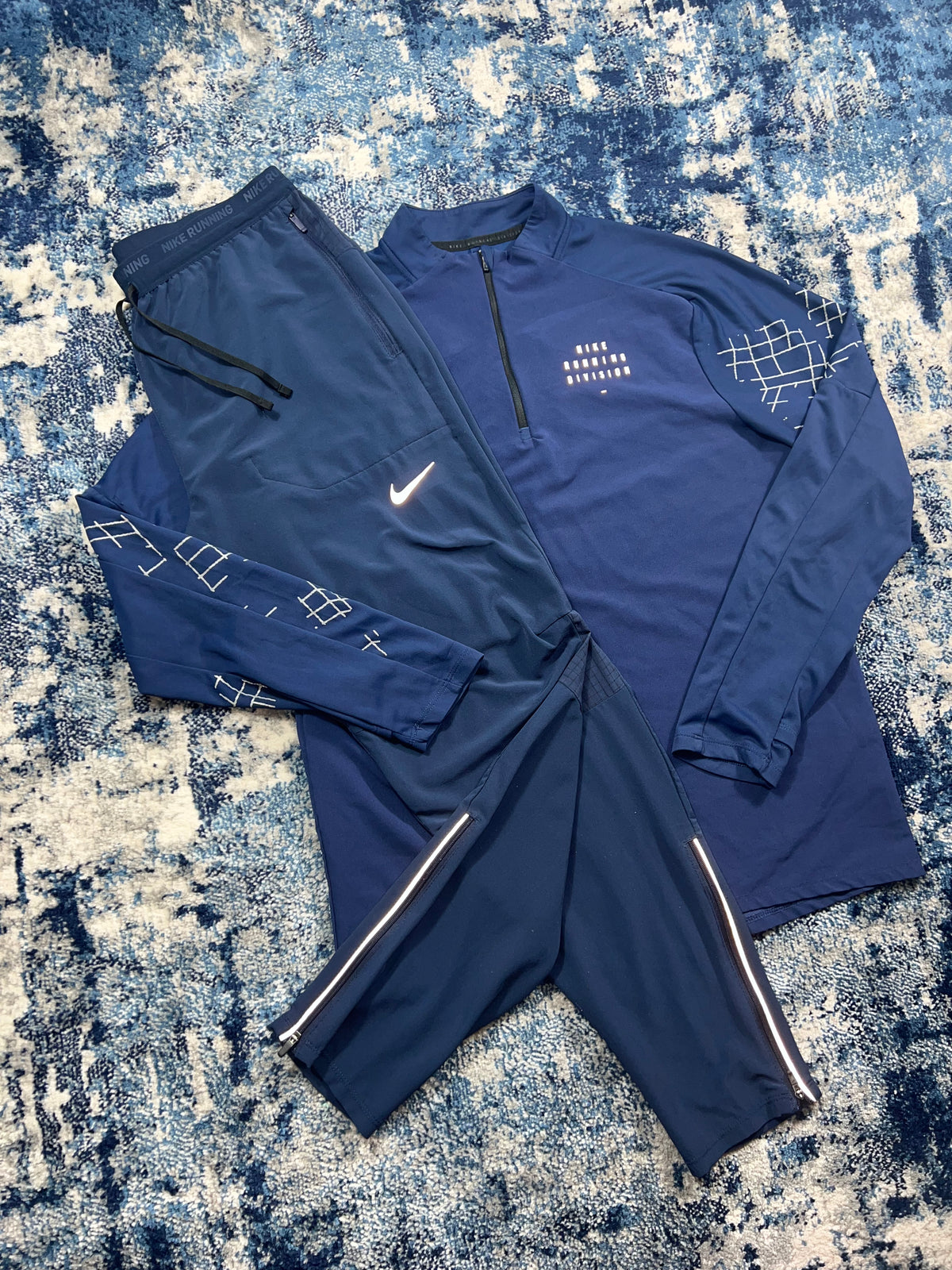 Nike Running Division 1/4 Zip & Phenom Elite Bottoms Tracksuit Set Navy Men’s Medium – Navy Blue in Navy Blue, men's Medium…