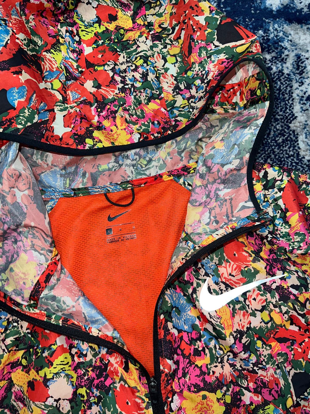 Nike Floral Windrunner Jacket Reflective Men’s Medium Rare Limited Edition – Multicolour Floral in Multicolour Floral…