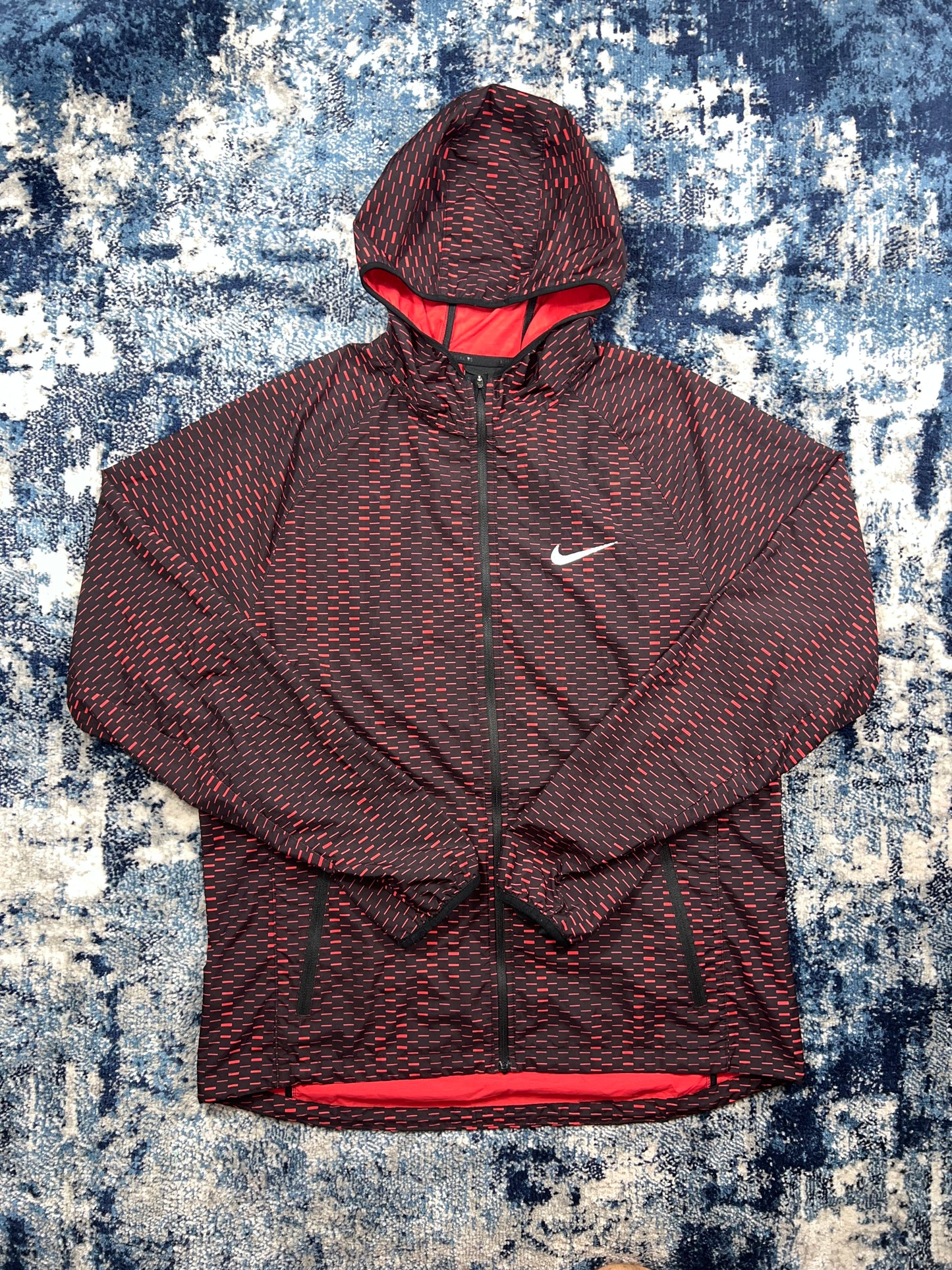 Nike Racer Fuse Digital Dash Windrunner Jacket Red Black Men’s Large – Red / Black in Red / Black, men's Large – front view