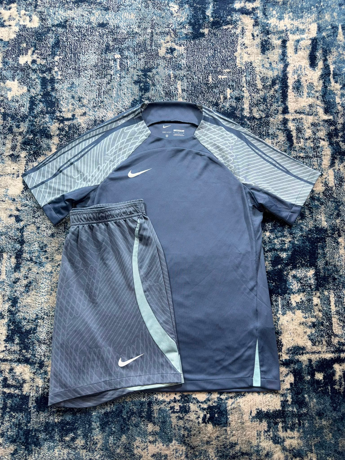 Nike Strike Academy Dri-FIT T-Shirt & Shorts Training Set Blue Men’s Medium in Blue, men's Medium – front view