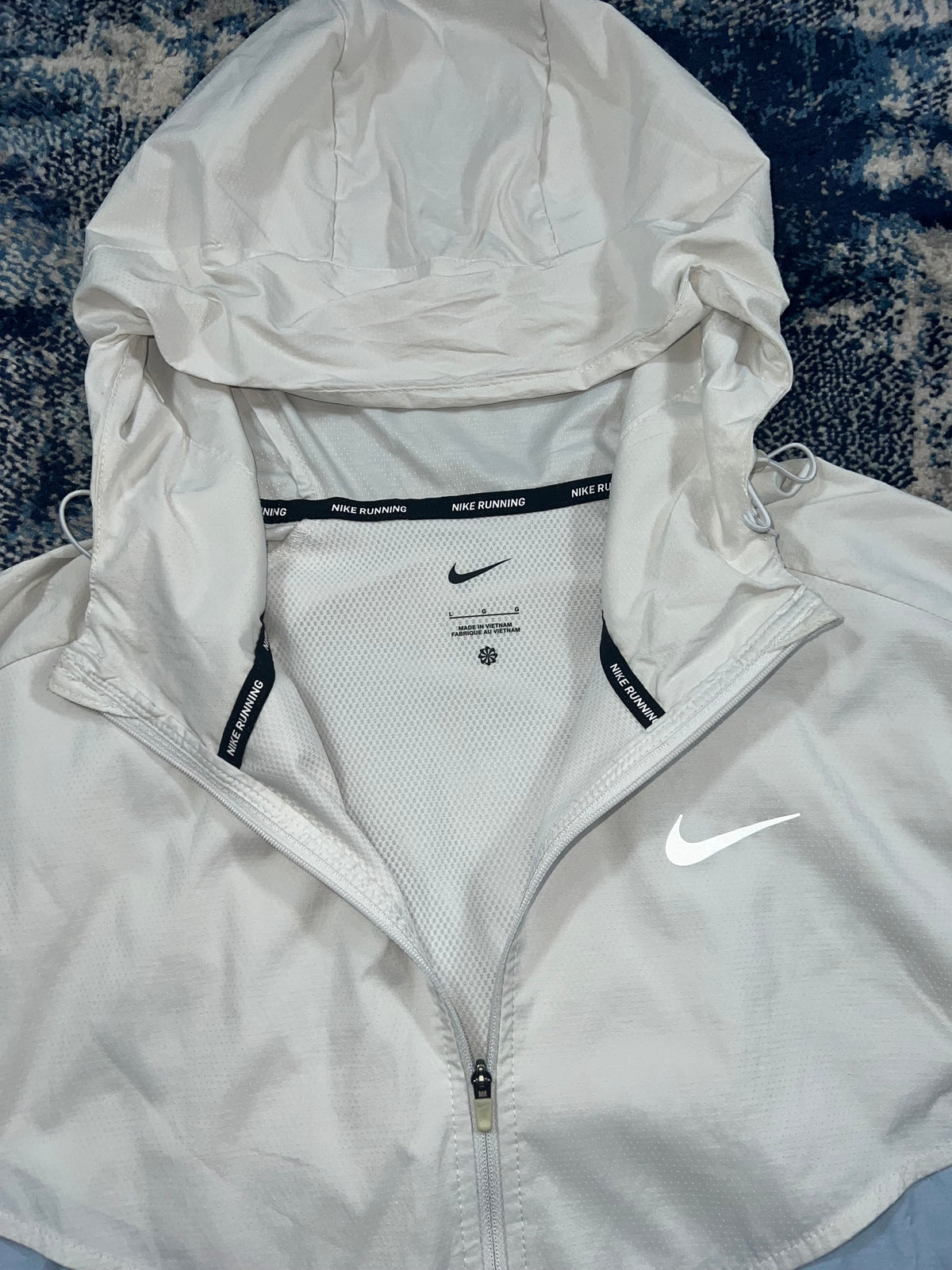 Nike Repel Miler Packable Windrunner Jacket Platinum Blue Ice White Men’s Large – Platinum Blue / Ice White in Platinum…