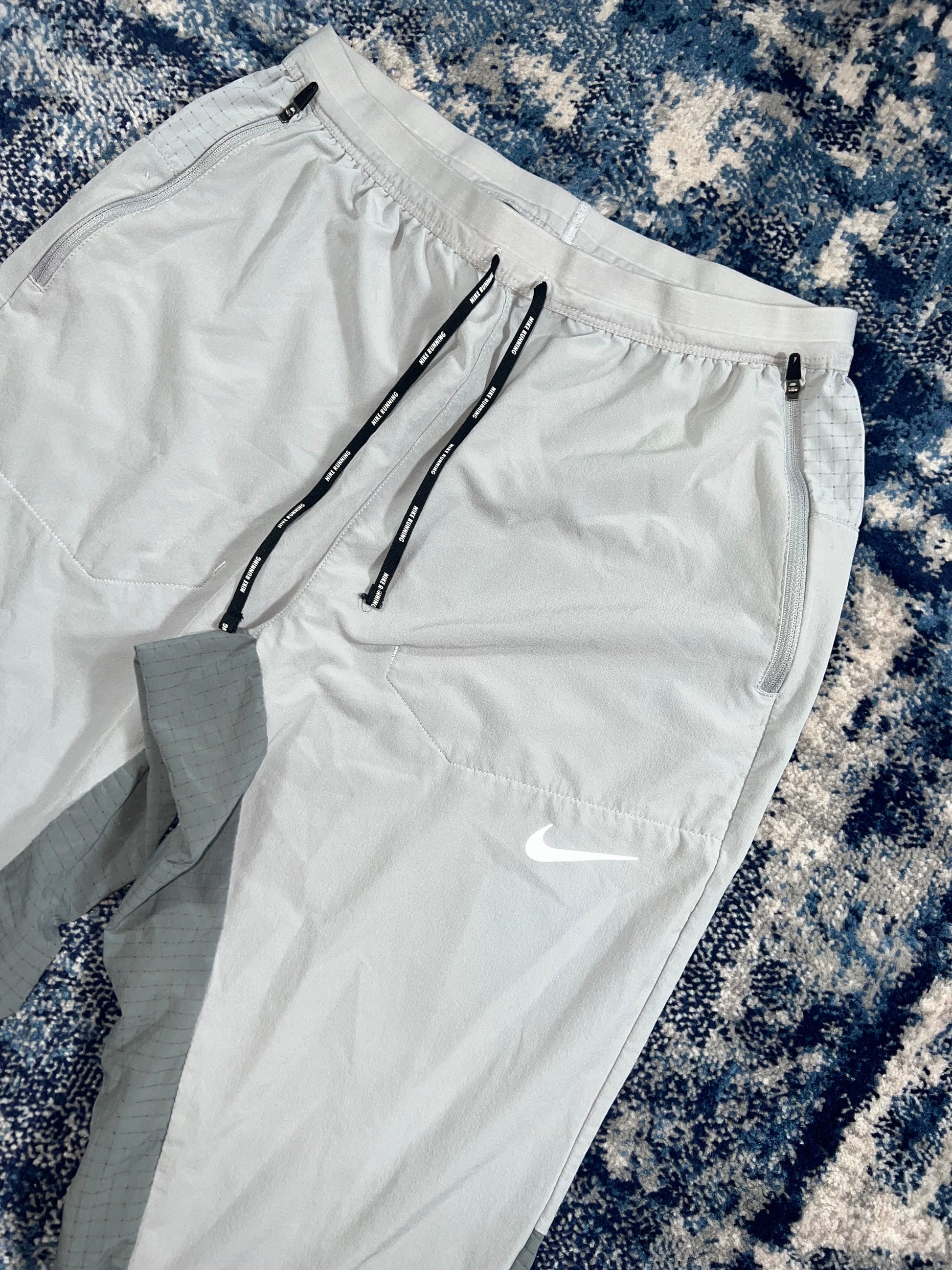 Nike Phenom Elite Running Tracksuit Bottoms Wolf Grey Men’s Small in Wolf Grey, men's Small – detail view