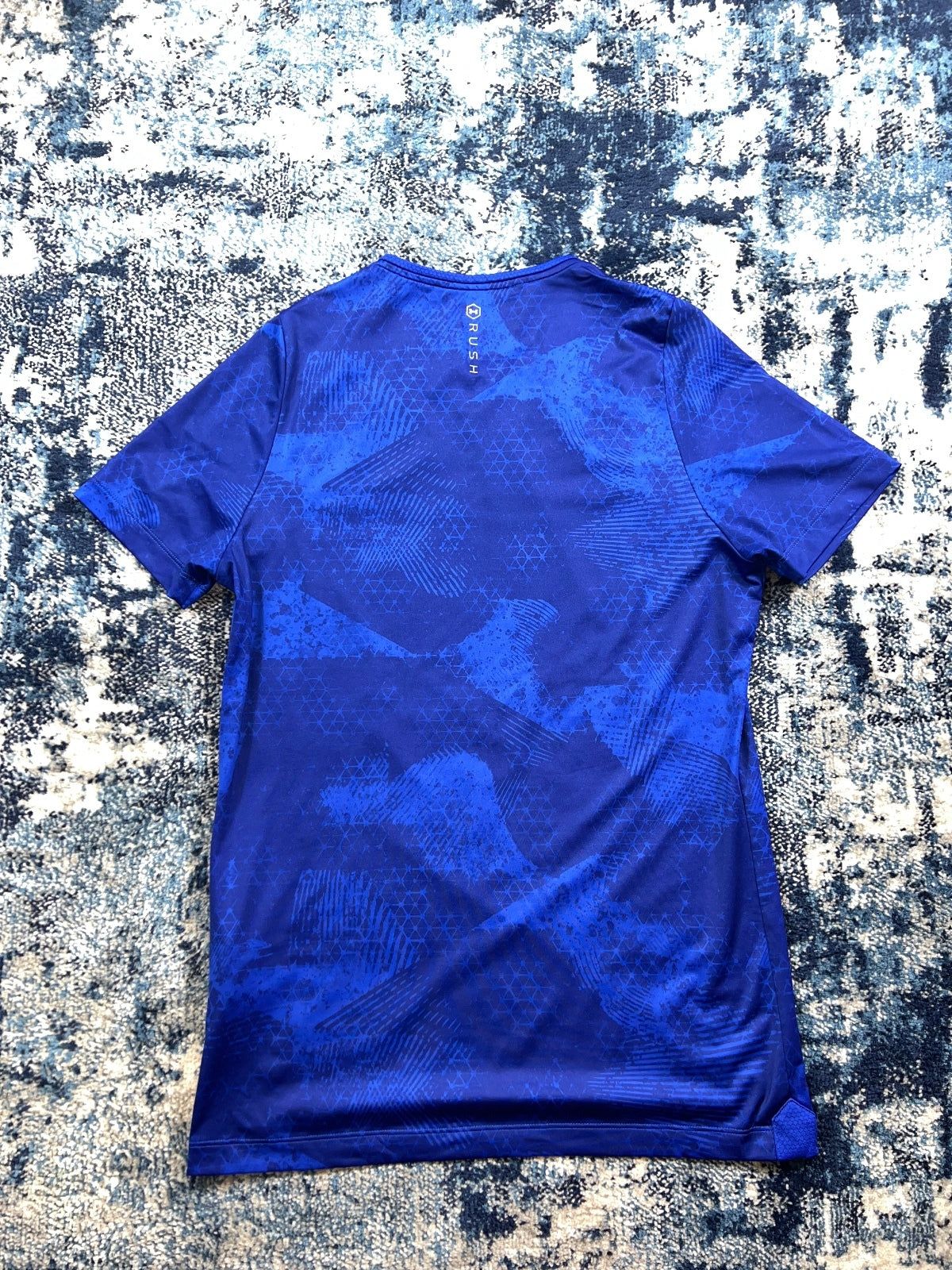 Under Armour RUSH Performance T-Shirt – Blue – Men's Small in Blue, men's Small – detail view