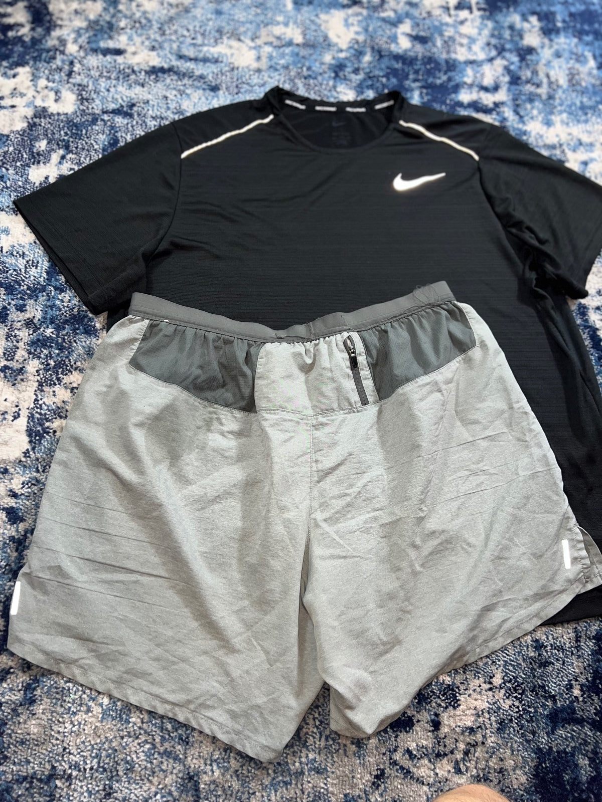 Nike Miler T Shirt / Flex Stride Shorts Running Gym Set – Black, Men's XL in Black, men's XL – detail view