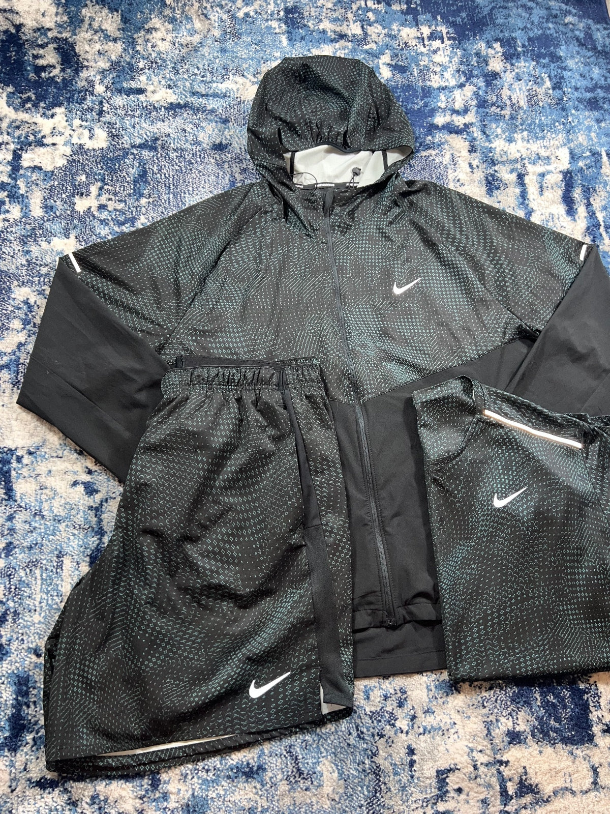 Nike Festival Repel Miler Windrunner 3 Piece Tracksuit Set – DarkGreen, Men's XL in DarkGreen, men's XL – alternate view