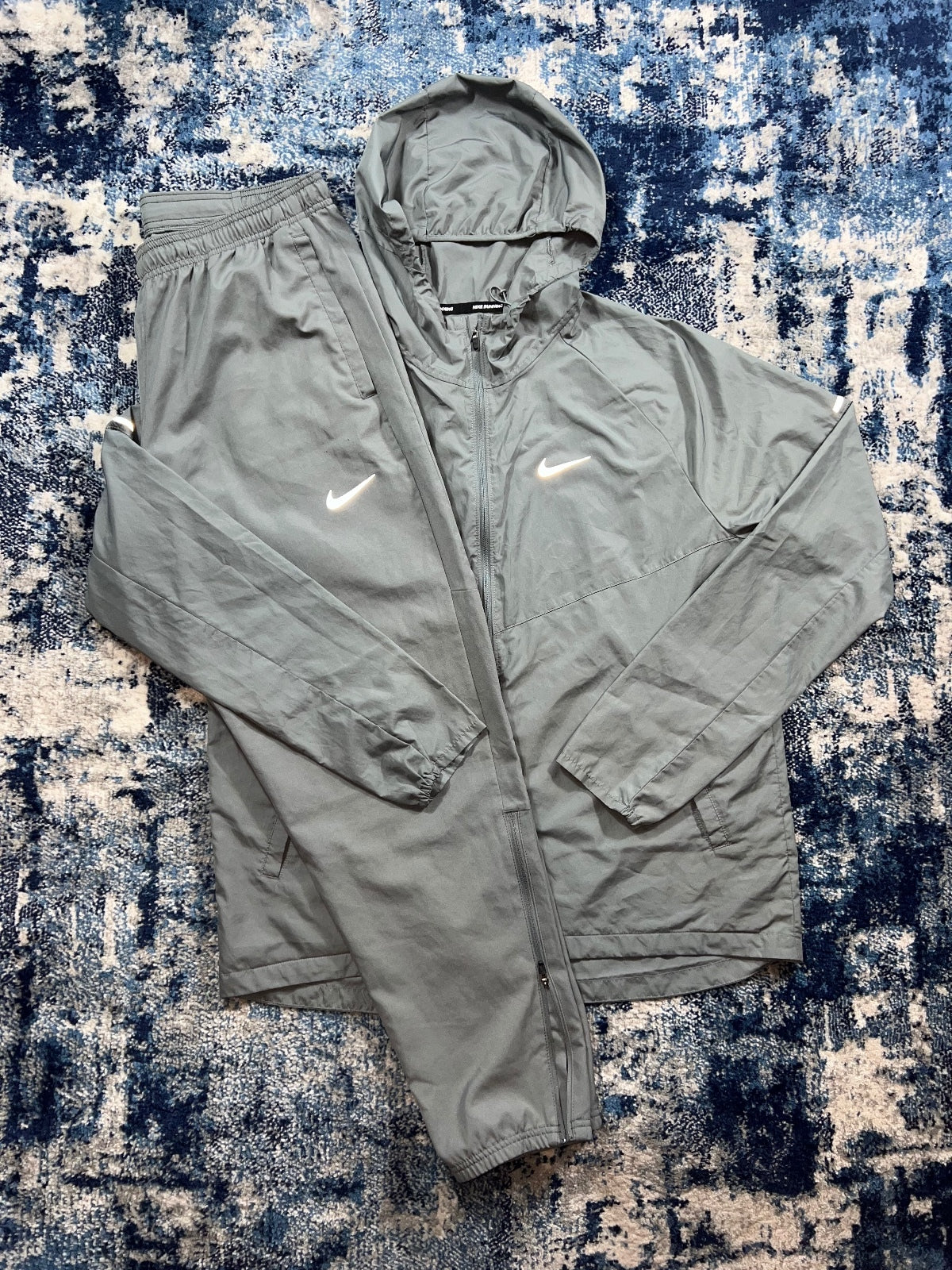Nike Repel Miler Windrunner / Challenger Bottoms Tracksuit Smoke Grey Medium Men's