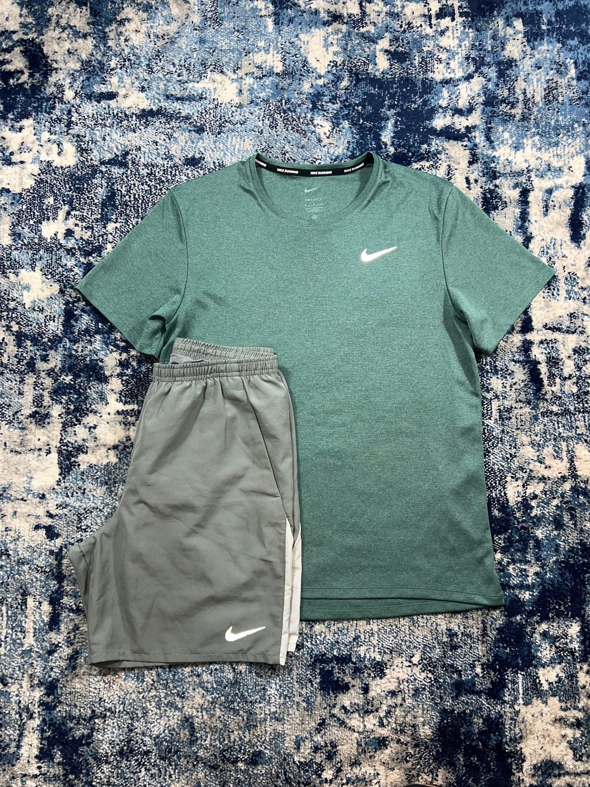 Nike Miler T Shirt / Challenger Shorts Running Gym Set – Teal Green / Grey, Men's Medium in Teal Green / Grey, men's Medium…