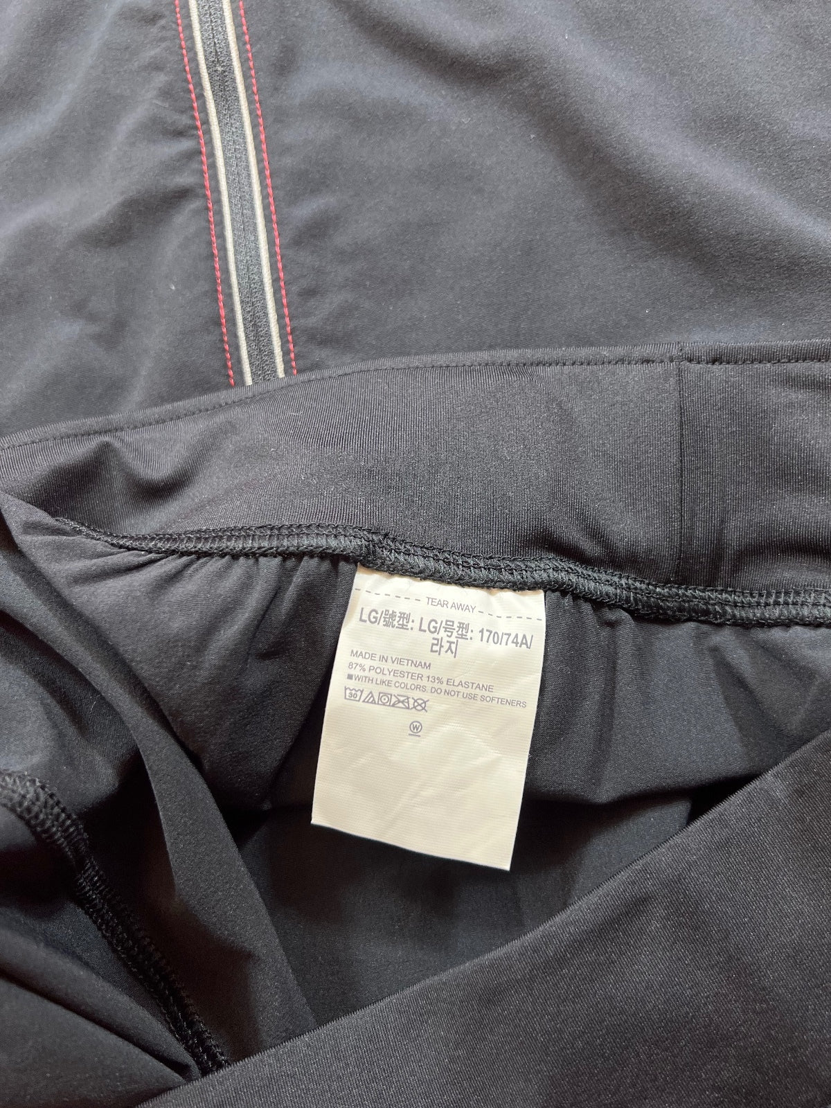 Under Armour XRun HeatGear Fitted Tracksuit – Black, Men's Medium in Black, men's Medium – detail view