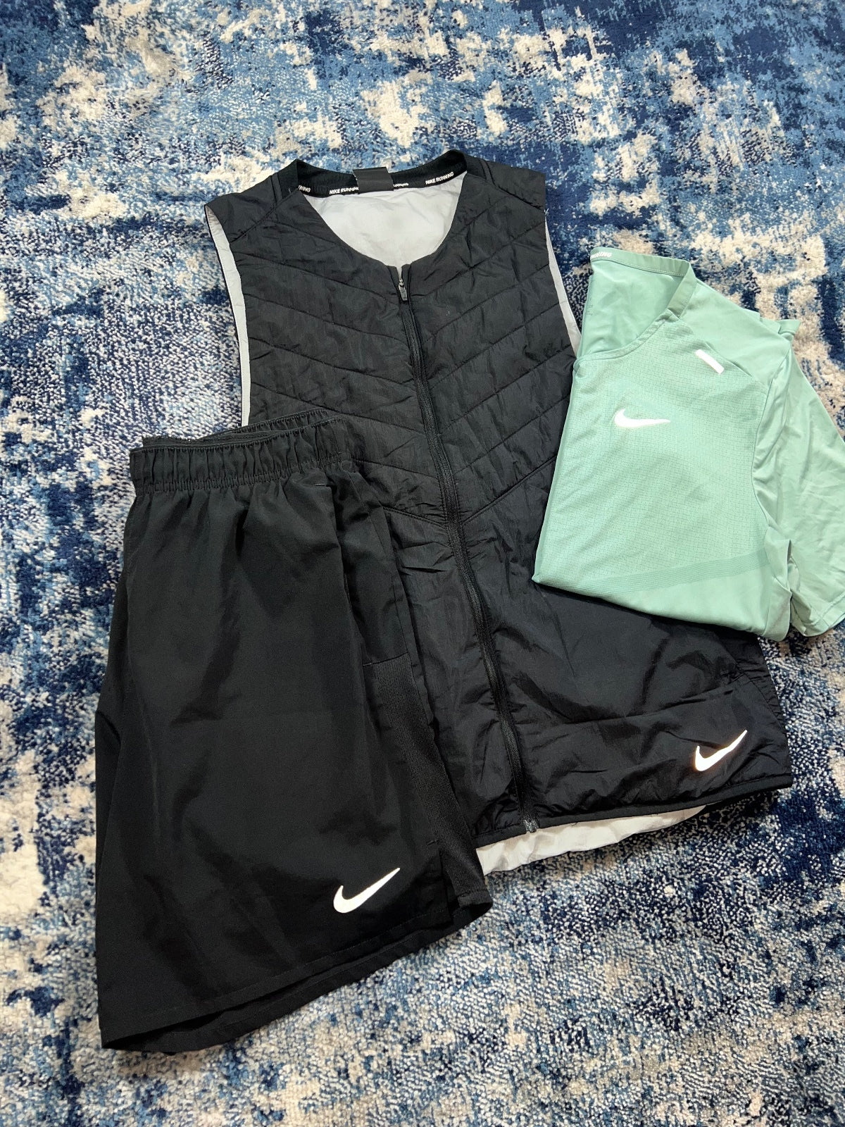 Nike Aerolayer Gilet Miler 3 Piece Tracksuit Set – Black, Men's Small in Black, men's Small – alternate view