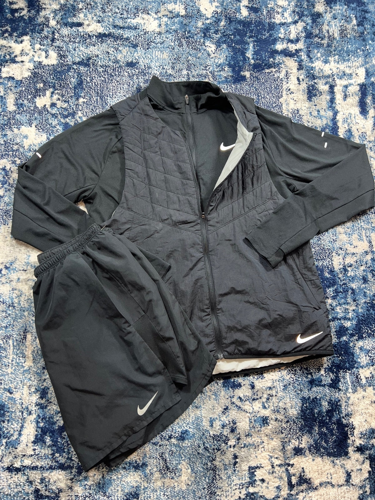 Nike Aerolayer Stride Gilet 3 Piece Tracksuit Running Gym Set – Black, Men's Medium in Black, men's Medium – detail view