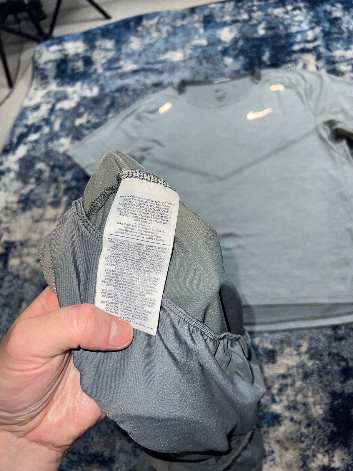 Nike Tech Knit ADV Miler T Shirt / Challenger Shorts Running Gym Set – Gray, Men's Large in Gray, men's Large – detail view