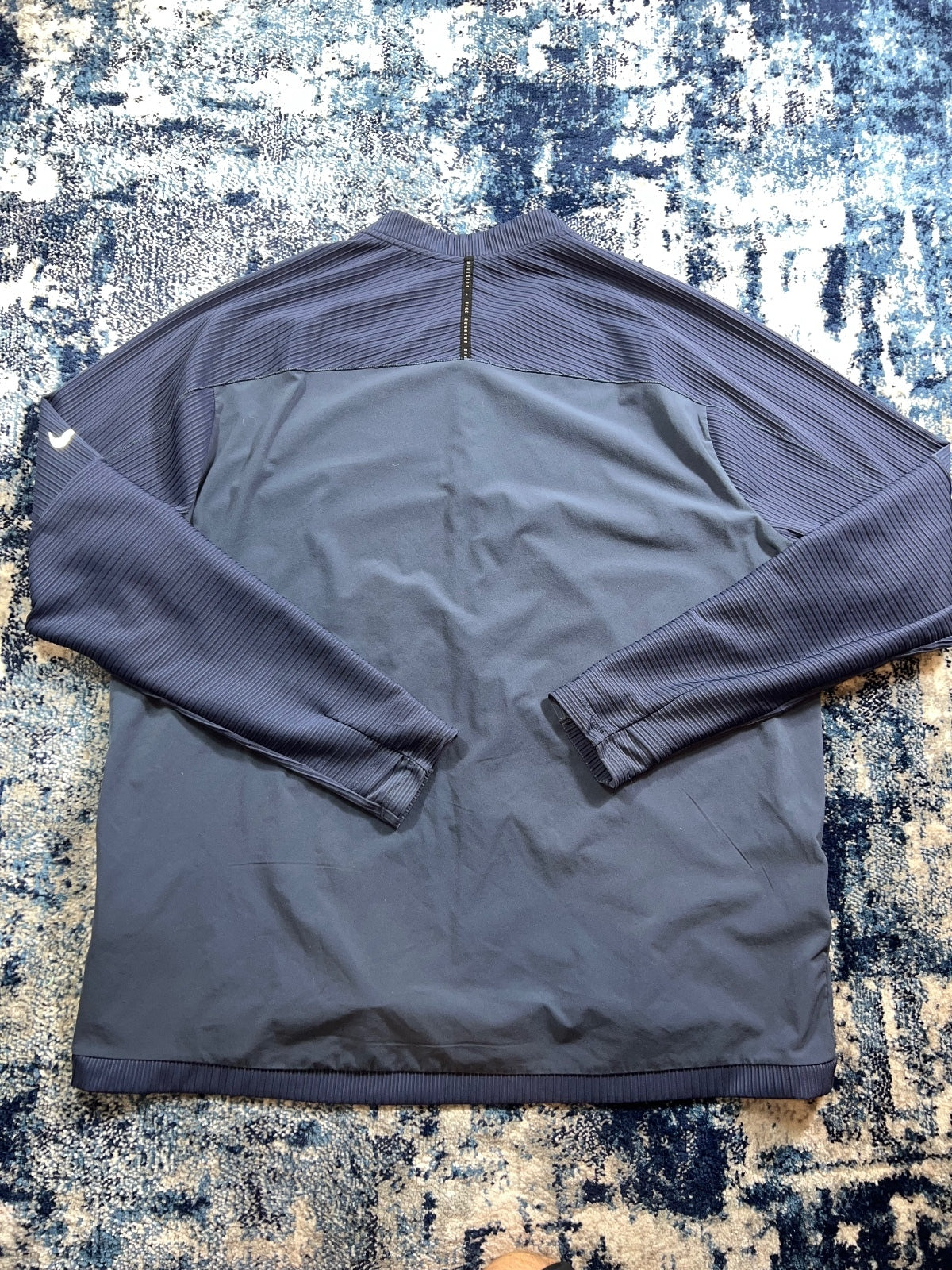 Nike Running Division Element Long Sleeved Running Jacket – Blue, Men's 2XL in Blue, men's 2XL – detail view