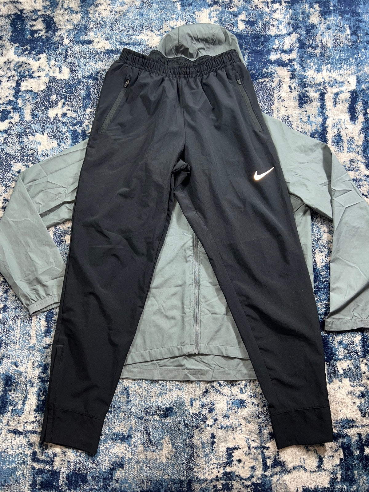 Nike Running Essentials Windrunner / Dri-FIT Bottoms Tracksuit Set - product image