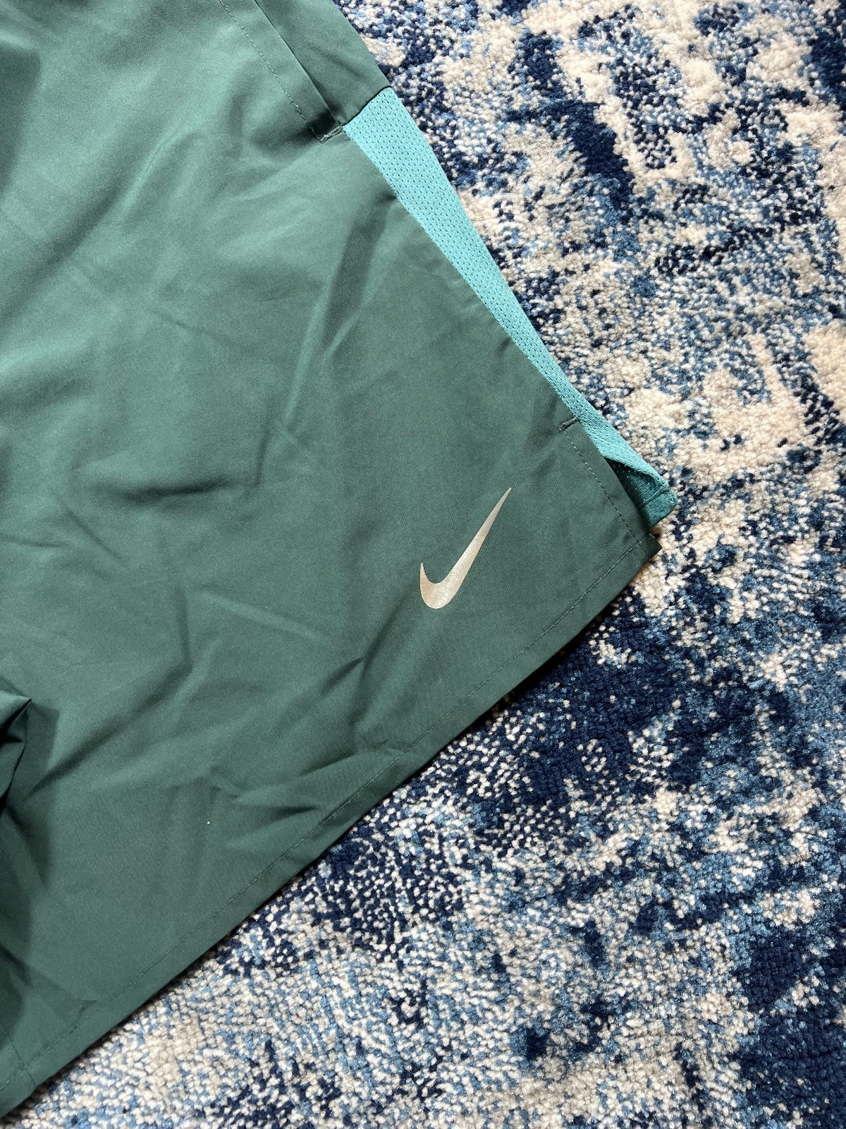 Nike Dri-FIT Challenger 7” Shorts Teal/Dark Green Large Men's - product image