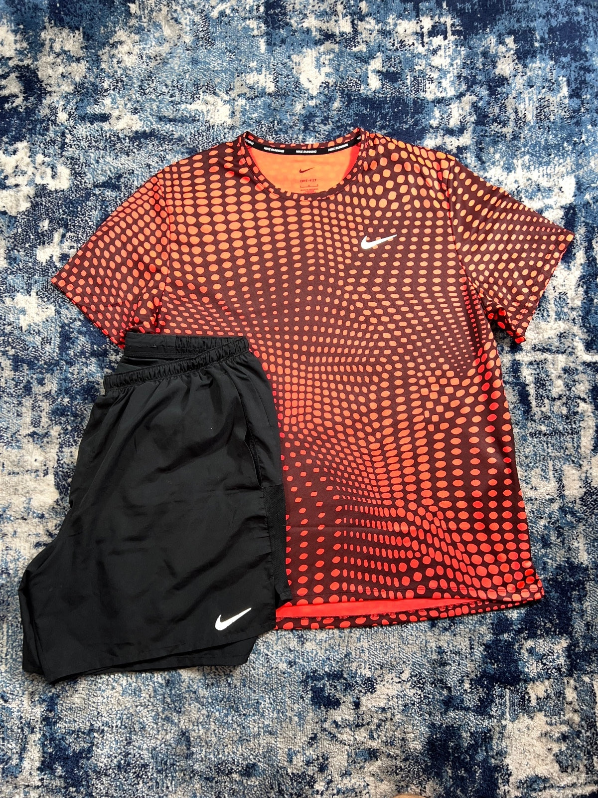Nike Miler T Shirt / Challenger Shorts Running Gym Set – Red, Men's Large in Red, men's Large – front view