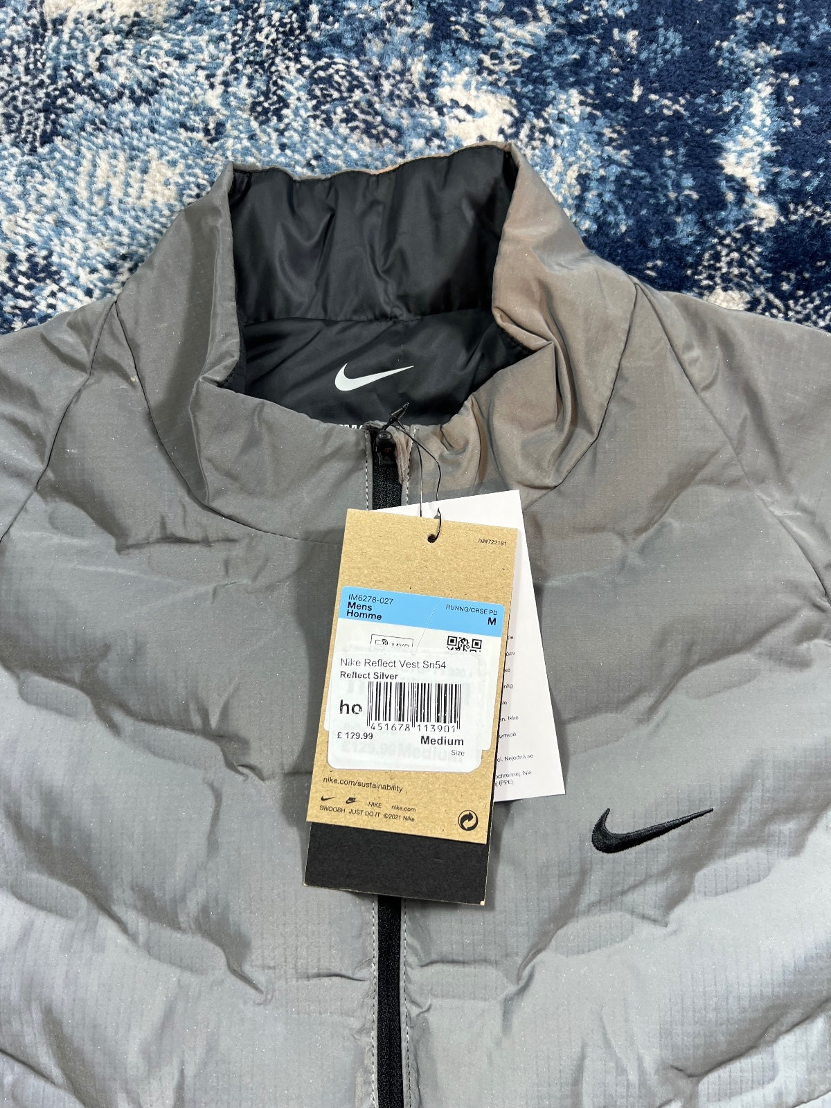 Nike Therma Fit ADV Reflective Gilet – Gray, Men's Medium in Gray, men's Medium – detail view