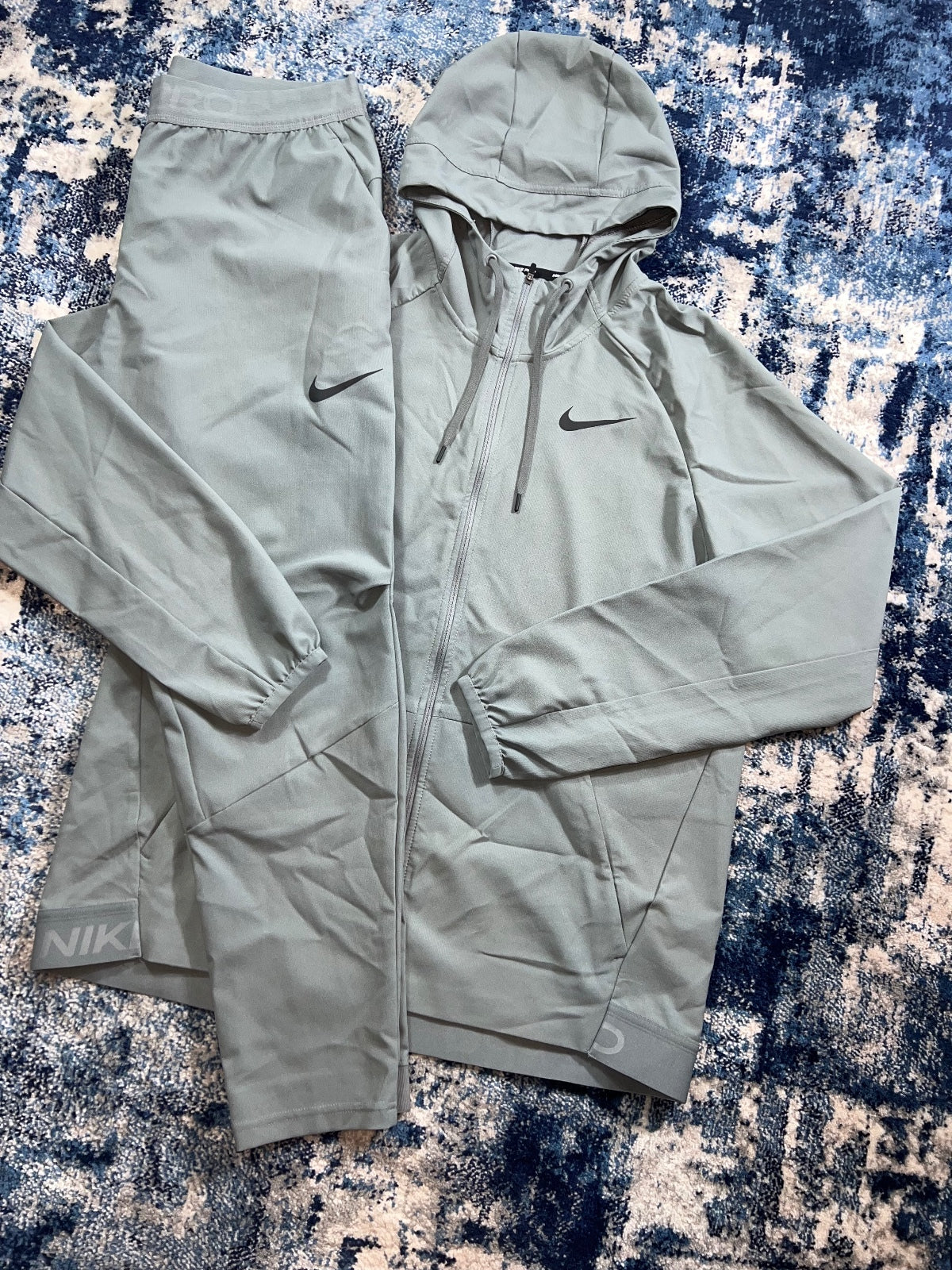 Nike Pro Training Tracksuit Set – Gray, Men's Large in Gray, men's Large – alternate view