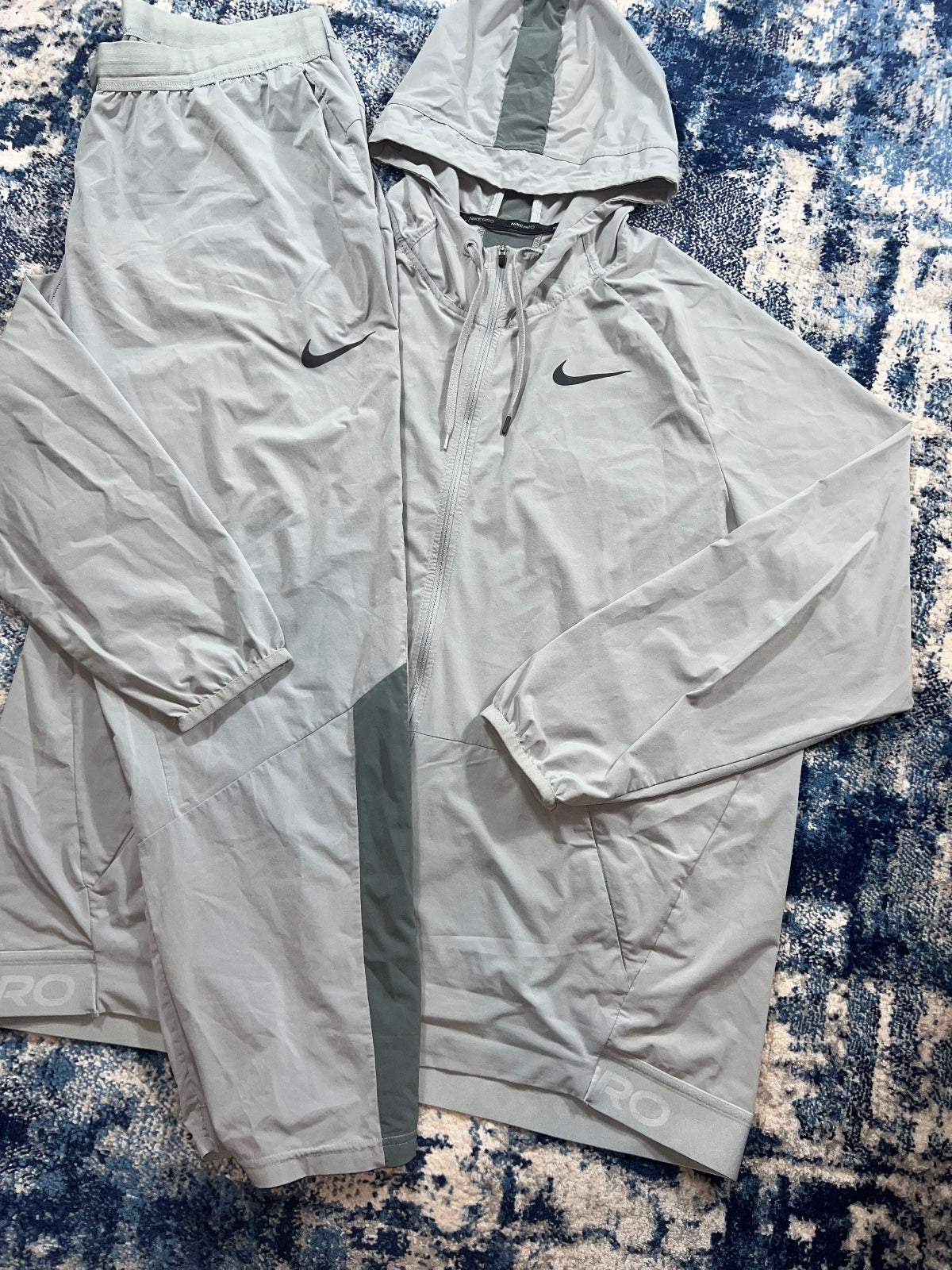 Nike Pro Vent Max Tracksuit Set - product image