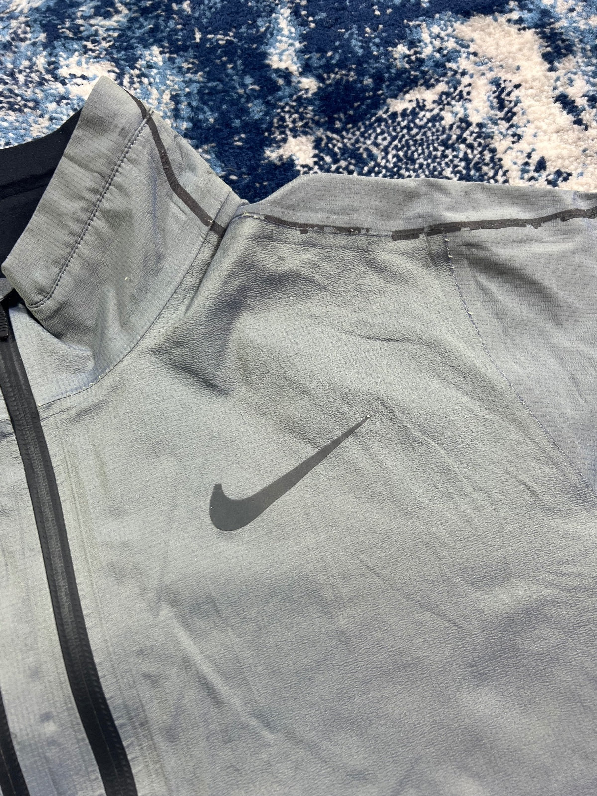 Nike Technical Shield Running Dri Fit Windrunner Jacket – Silver, Men's Extra Small in Silver, men's Extra Small – detail…