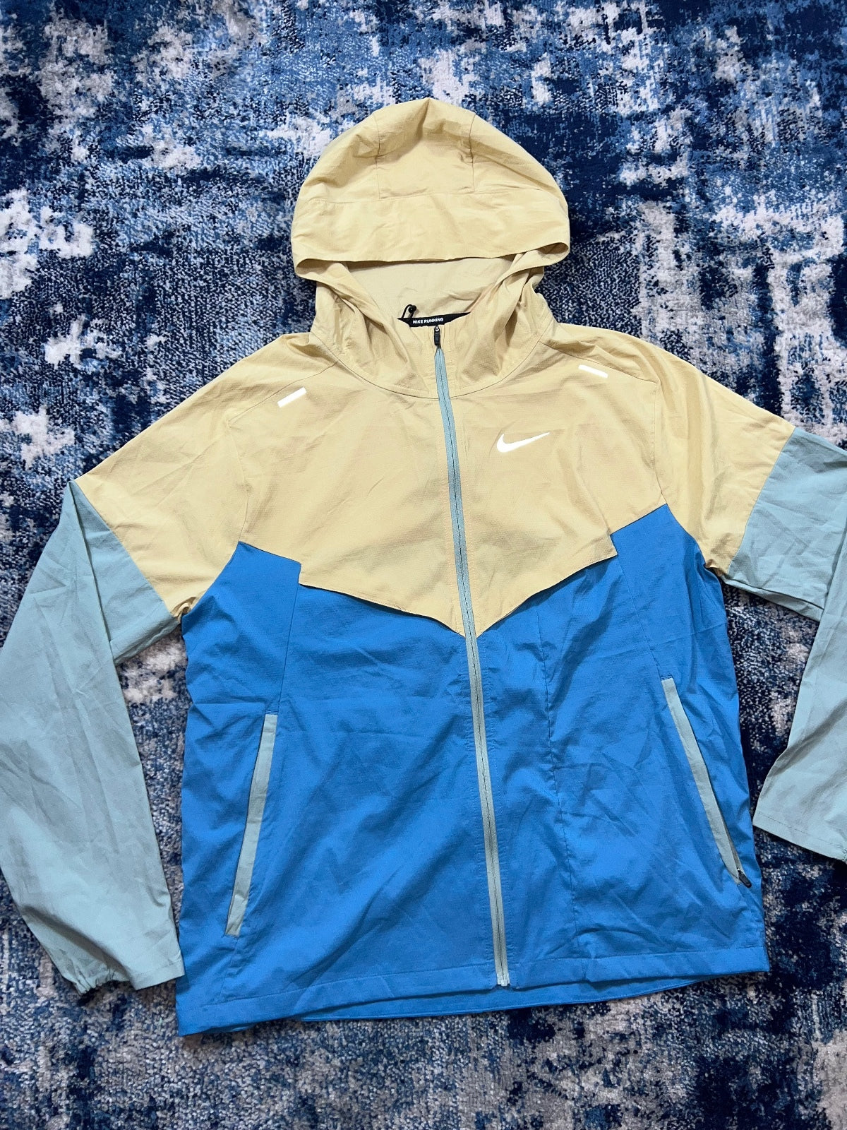 Nike Repel UV Packable Windrunner Jacket – Blue, Men's Medium in Blue, men's Medium – detail view