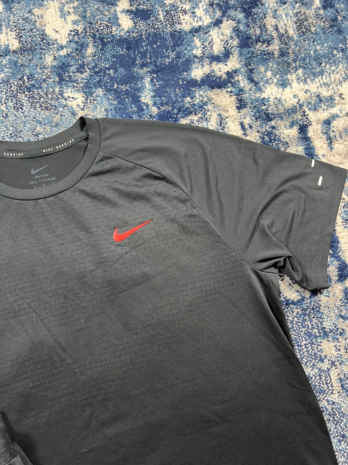 Nike Stride ADV T Shirt / Flex Stride Shorts Running Gym Set – Black, Men's Medium in Black, men's Medium – alternate view