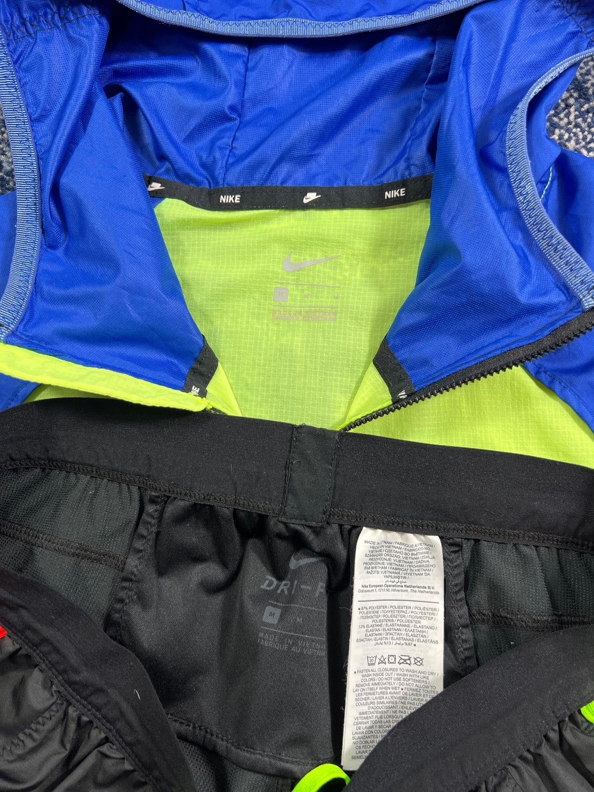 Nike Meekz Wildrun Block OG Windrunner / Bottoms Tracksuit Set – Multi, Men's Medium in Multi, men's Medium – detail view