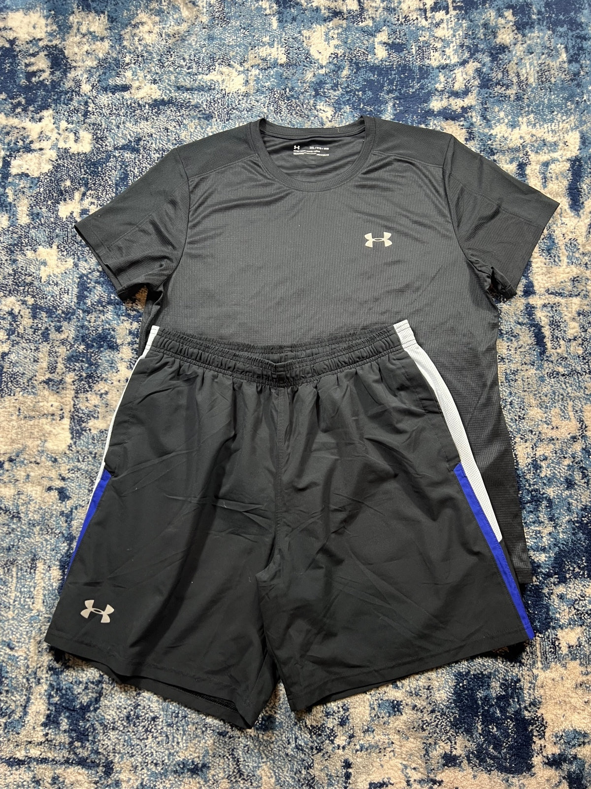 Under Armour T Shirt and Shorts Set – Black, Men's XL in Black, men's XL – detail view