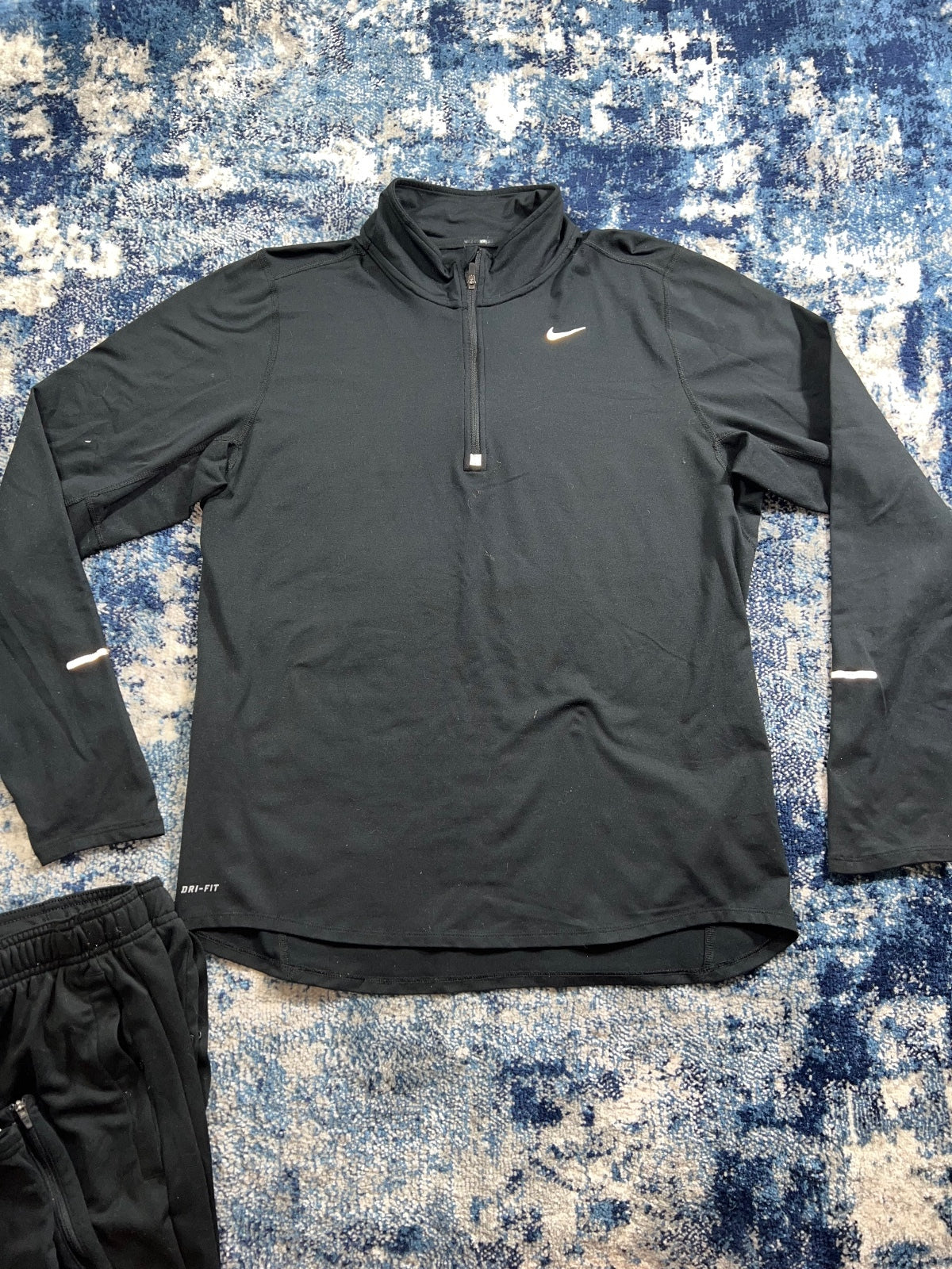 Nike Element 1/4-zip and Dri-FIT bottoms men's black running set, size Medium – view 3