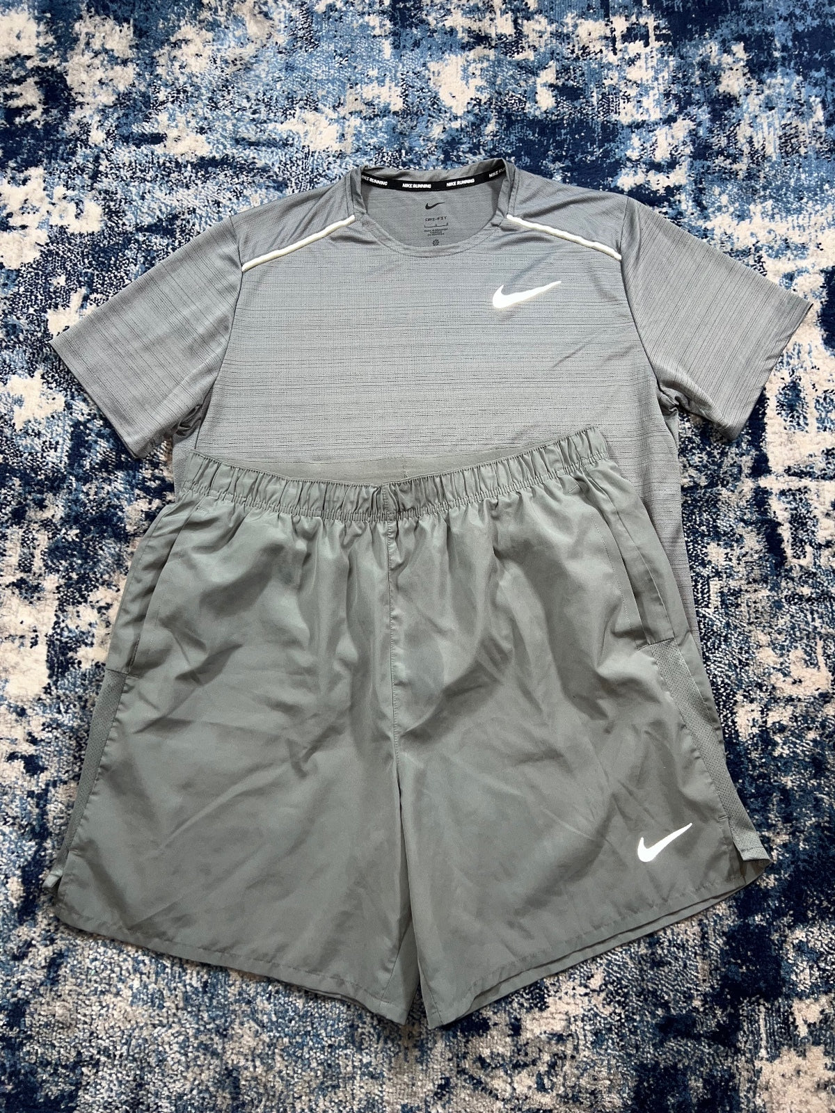 Nike Miler T-Shirt / Challenger Shorts Set – Gray, Men's Large in Gray, men's Large – detail view