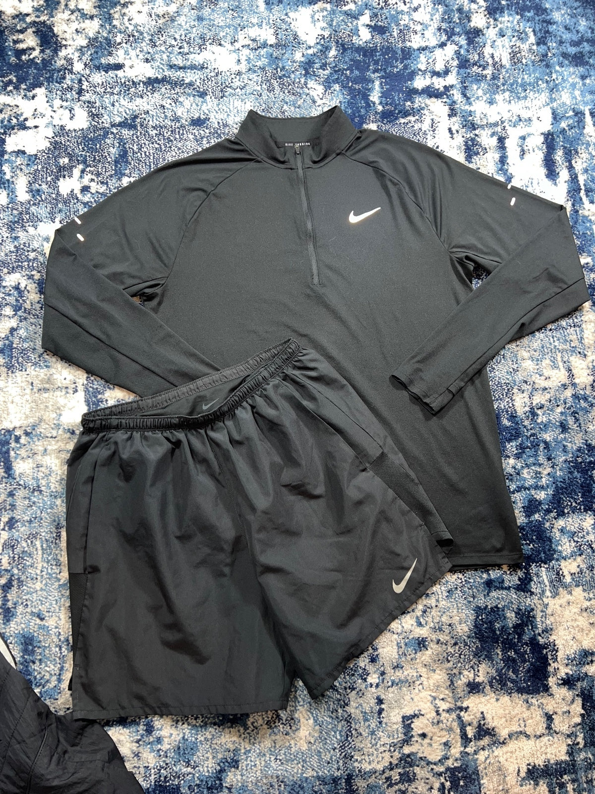 Nike Aerolayer Stride Gilet 3 Piece Tracksuit Running Gym Set – Black, Men's Medium in Black, men's Medium – detail view