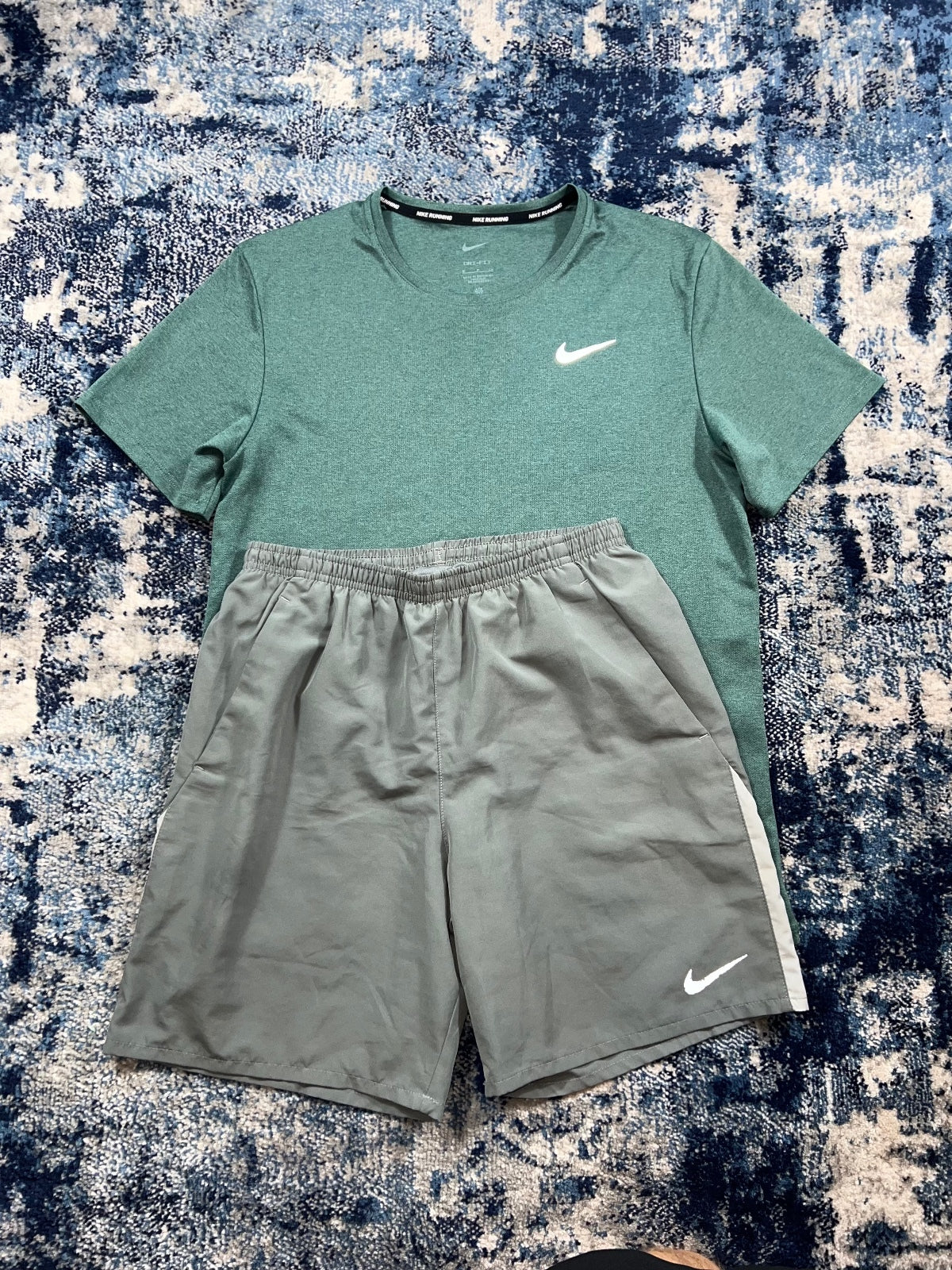 Nike Miler T Shirt / Challenger Shorts Running Gym Set – Teal Green / Grey, Men's Medium in Teal Green / Grey, men's Medium…
