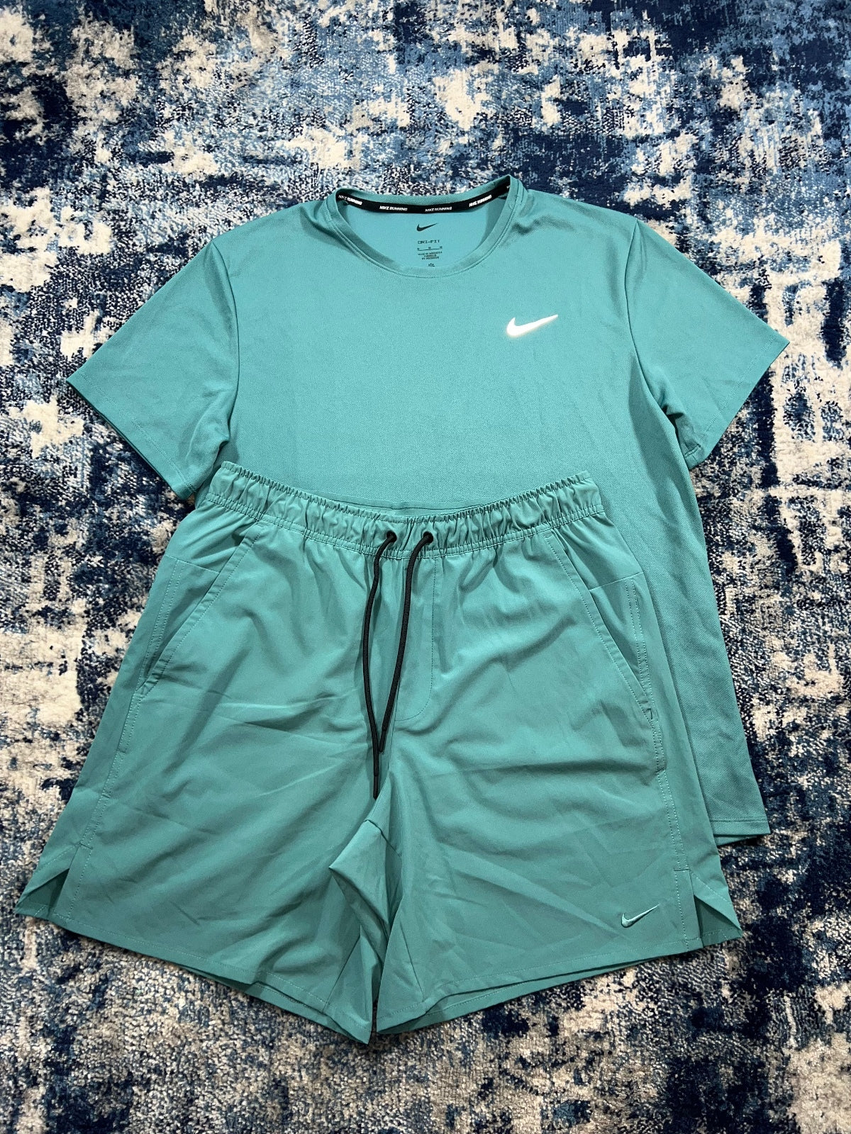 Nike Miler T Shirt / Unlimited Shorts Running Gym Set – Teal Green, Men's Medium in Teal Green, men's Medium – alternate view