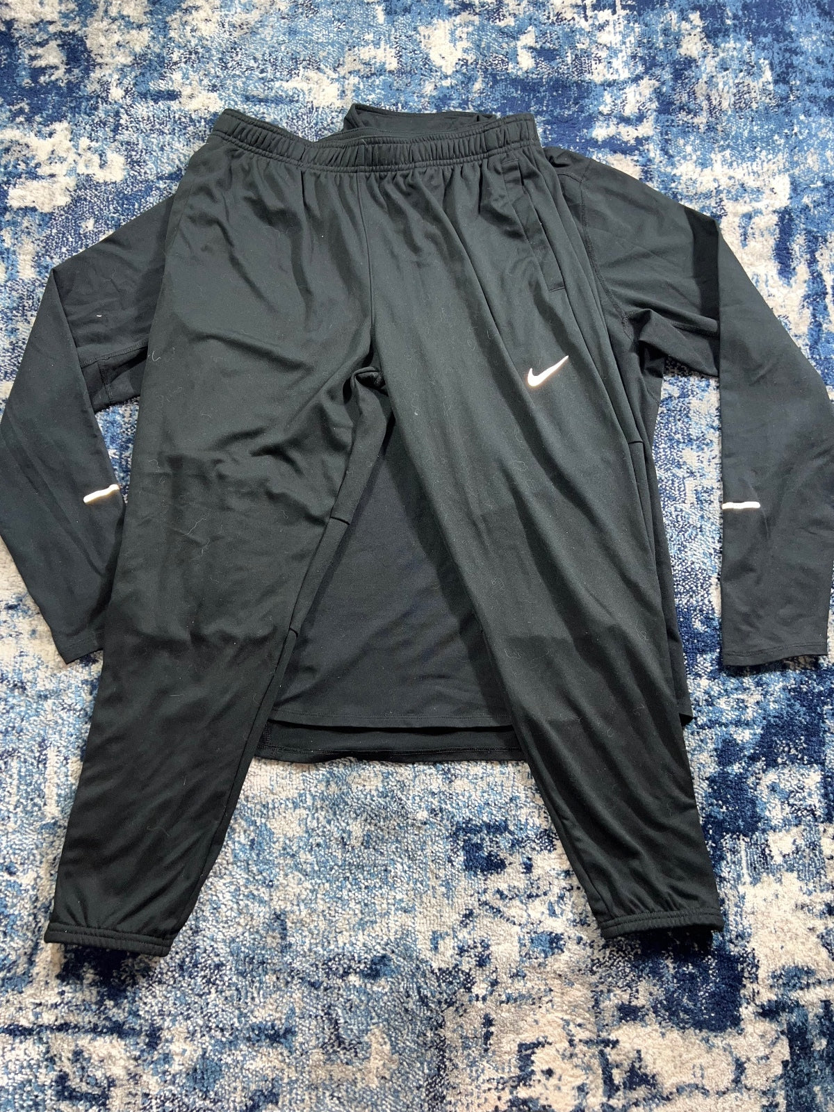 Nike Element 1/4-zip and Dri-FIT bottoms men's black running set, size Medium – view 4