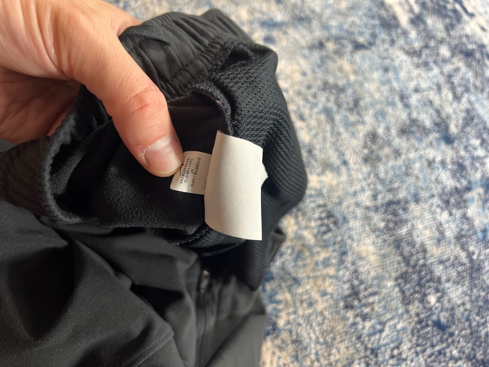 Nike Running Tracksuit Bottoms – Black, Men's Medium in Black, men's Medium – detail view