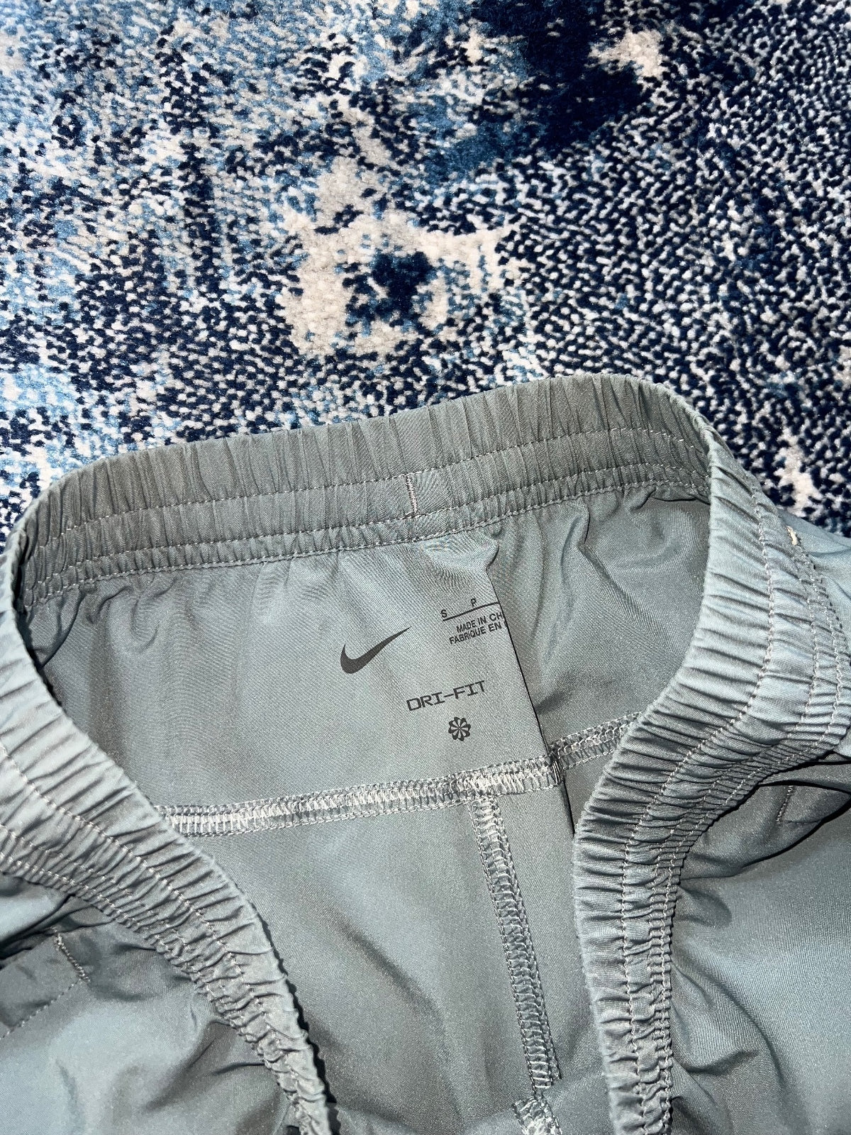 Nike Form Dri Fit Shorts – Gray, Men's Small in Gray, men's Small – alternate view