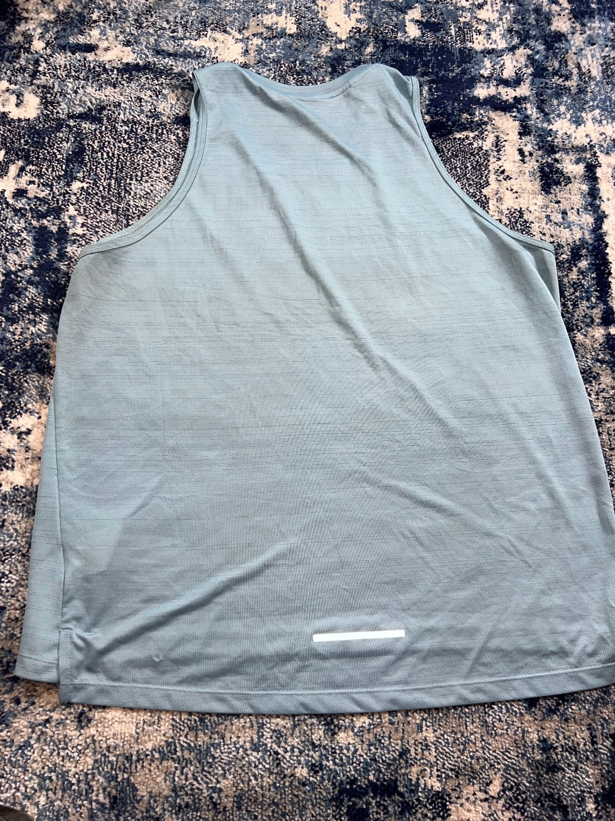 Nike Miler Running Vest / Challenger Shorts Running Gym Set – Gray, Men's XL in Gray, men's XL – detail view