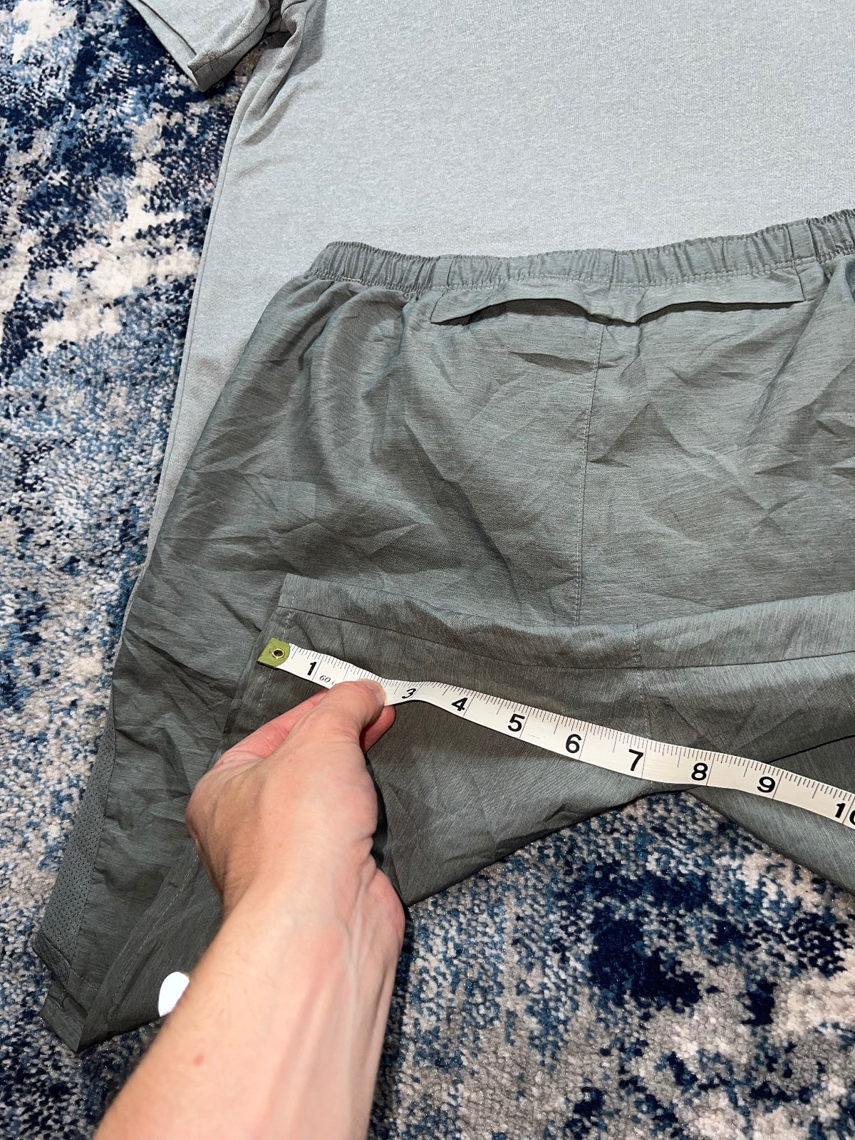 Nike Miler T Shirt / Challenger Shorts Running Gym Set – Grey, Men's Medium in Grey, men's Medium – detail view