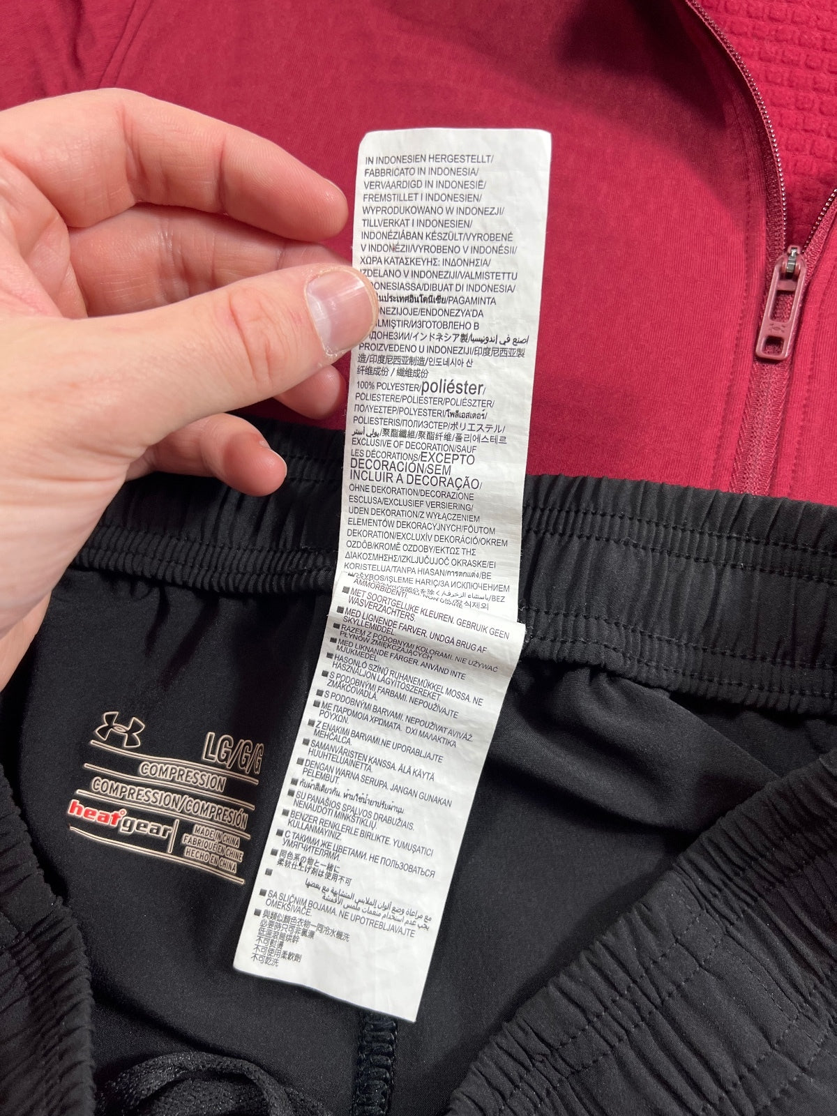 Under Armour 1/4 Zip / Bottoms Tracksuit Set – Burgundy, Men's Medium in Burgundy, men's Medium – detail view
