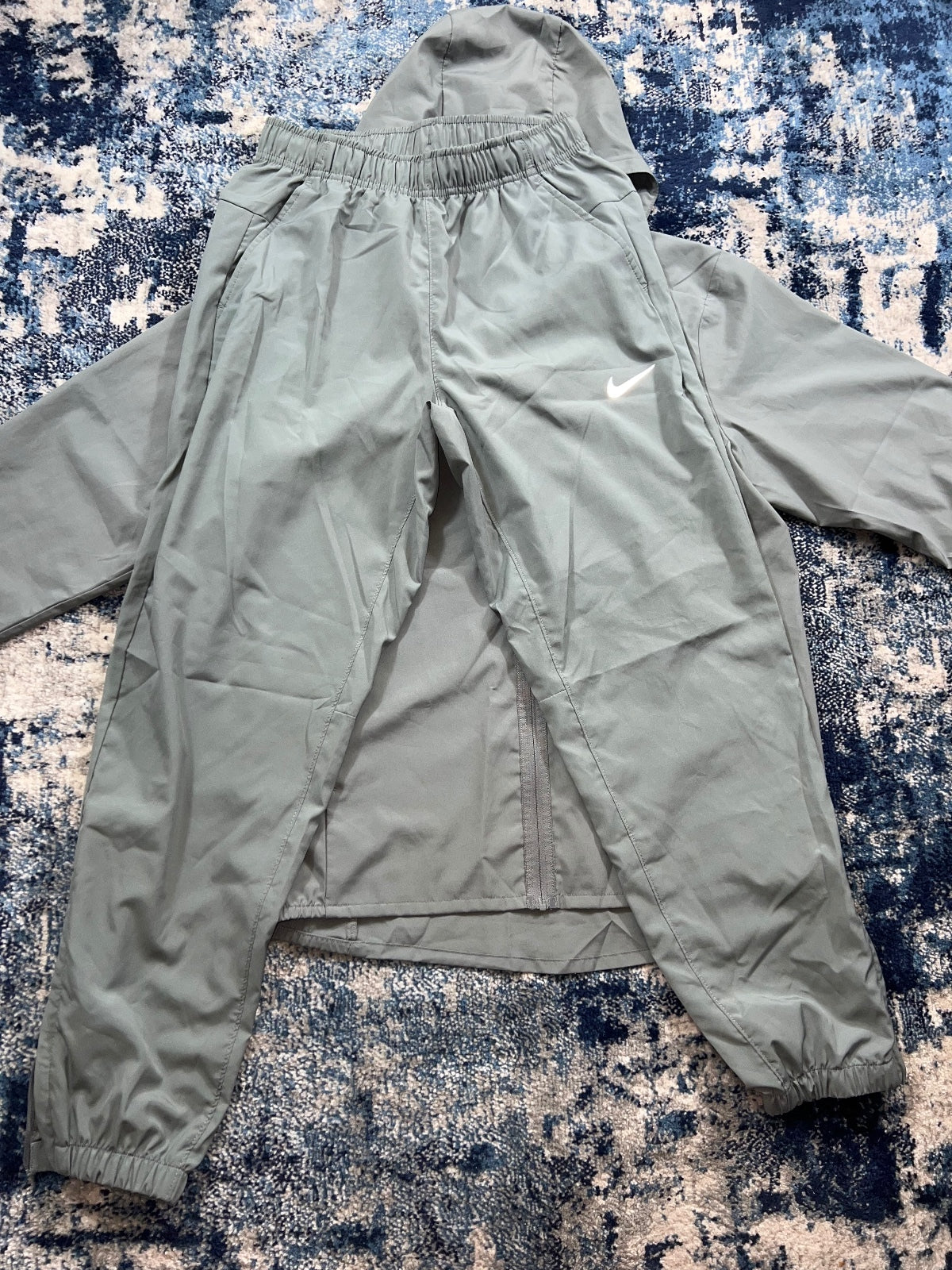 Nike Form Windrunner / Bottoms Tracksuit – Gray, Men's Small in Gray, men's Small – alternate view