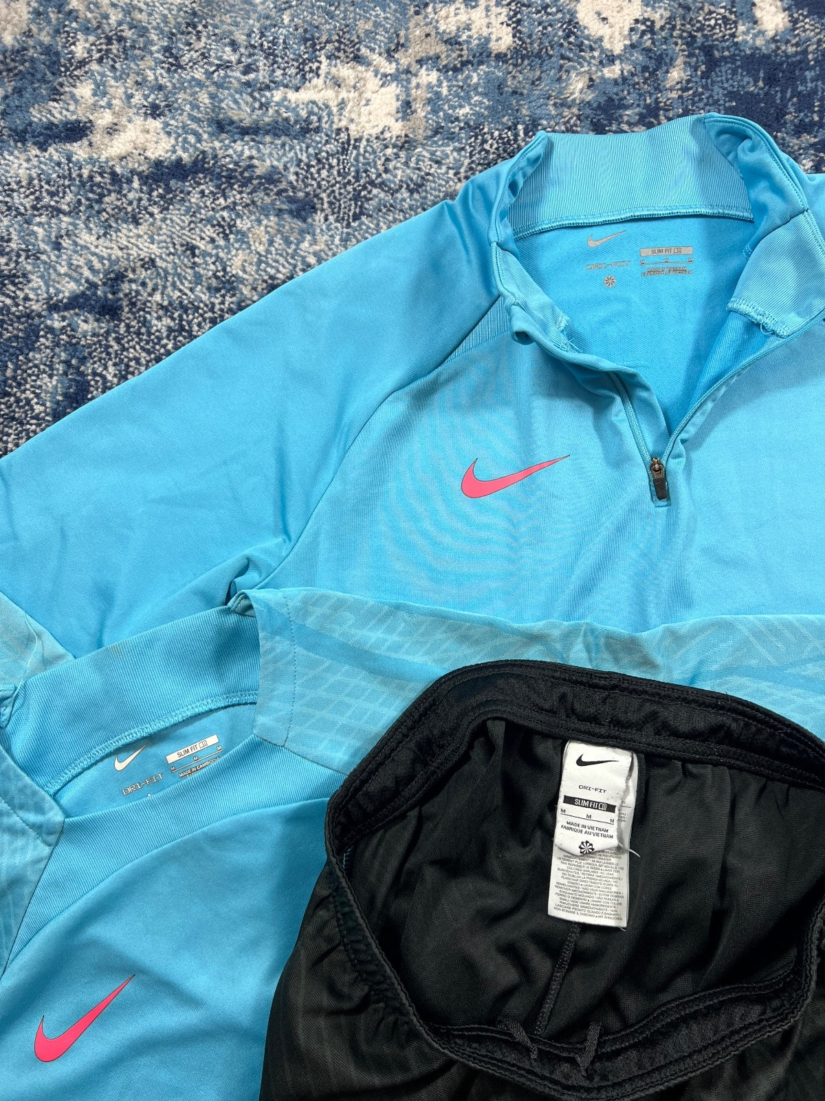 Nike Strike Academy Dri Fit 3 Piece Tracksuit Set – Blue, Men's Medium in Blue, men's Medium – detail view