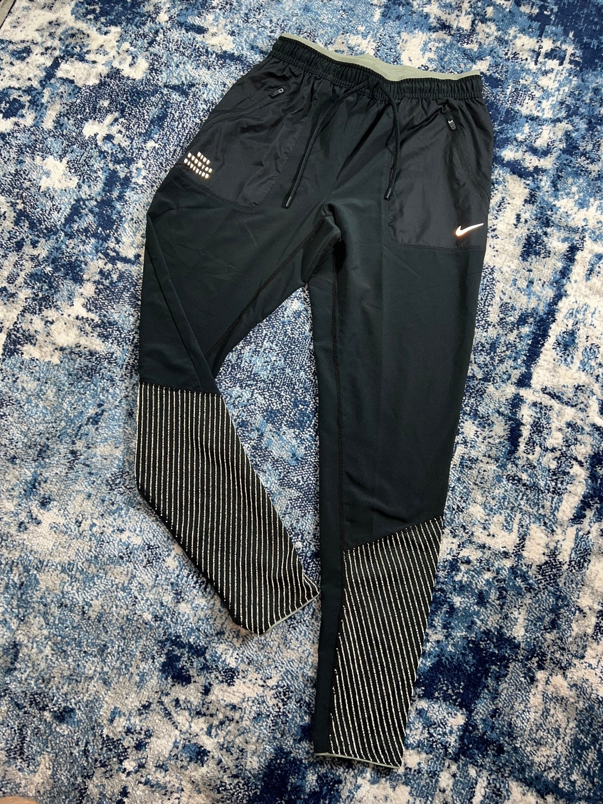 Nike Running Division Tracksuit Bottoms – Black, Men's Small in Black, men's Small – alternate view