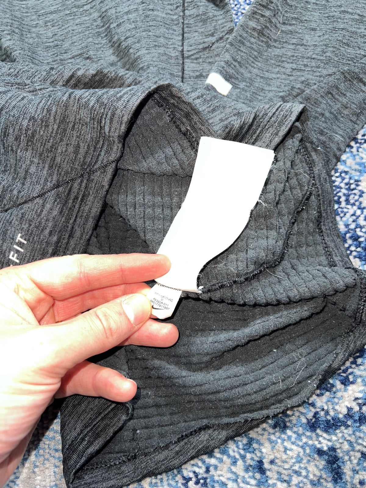 Nike Element Sphere Running 1/2 Zip – Gray, Men's Medium in Gray, men's Medium – detail view